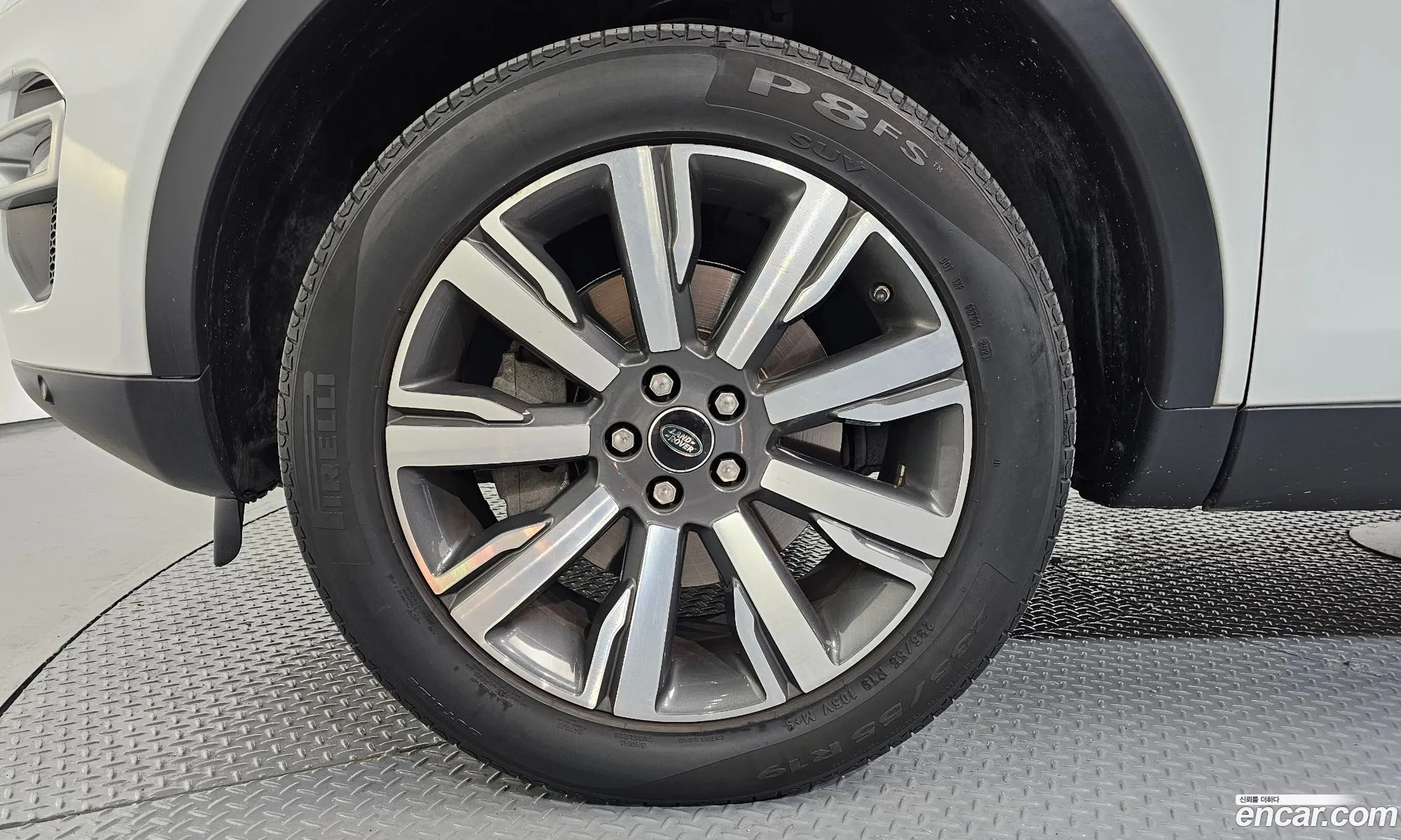 Land Rover Discovery Sport 2018 — 27