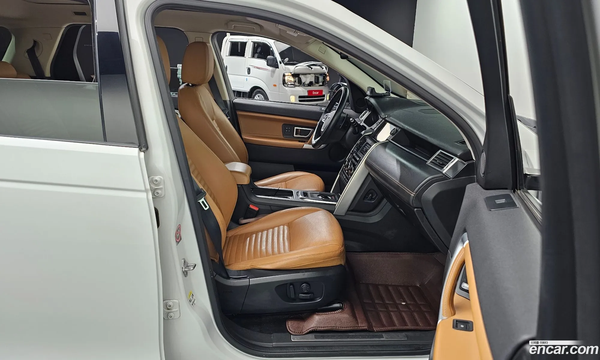 Land Rover Discovery Sport 2018 — 22