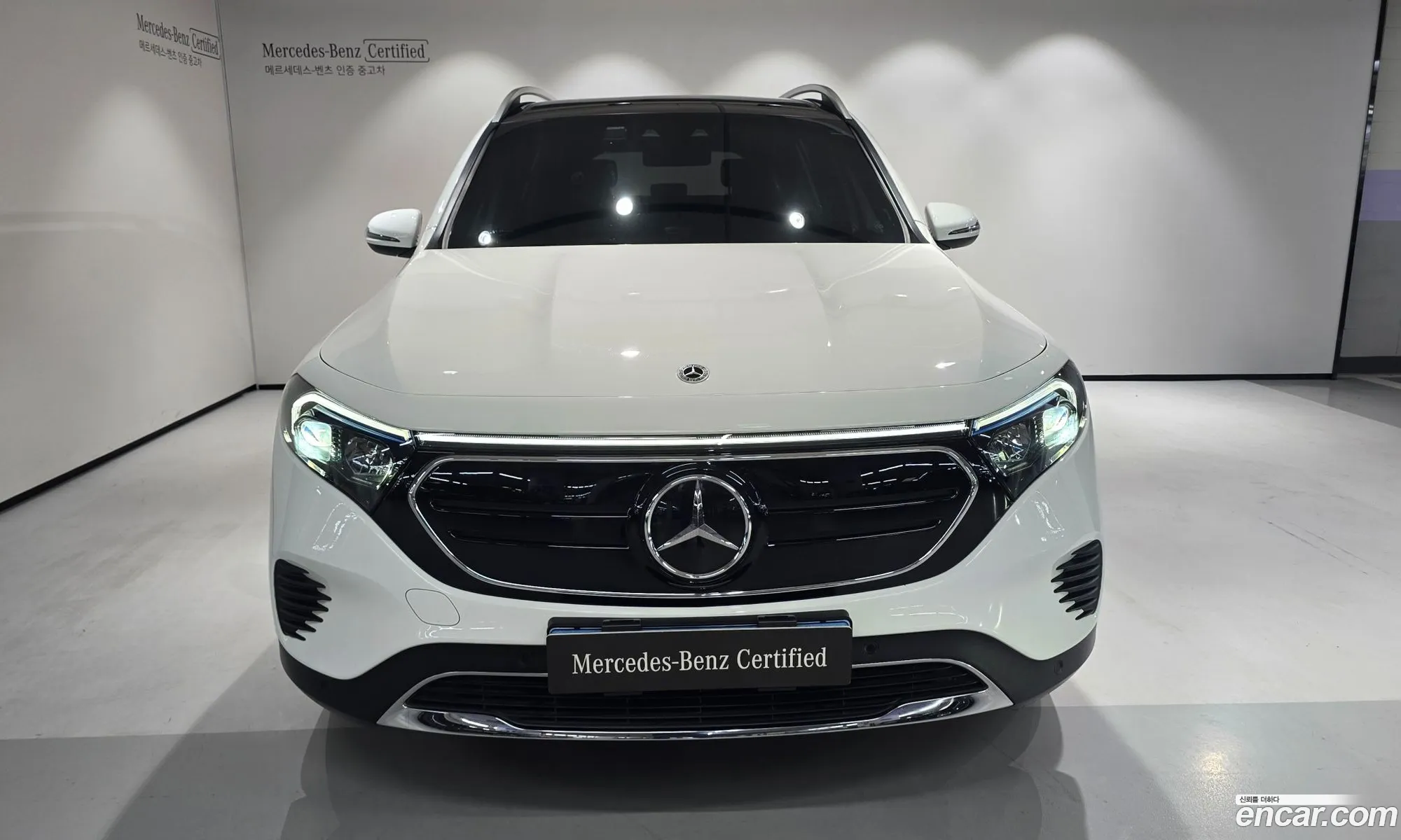 Mercedes-Benz EQB X243 2023 — 17