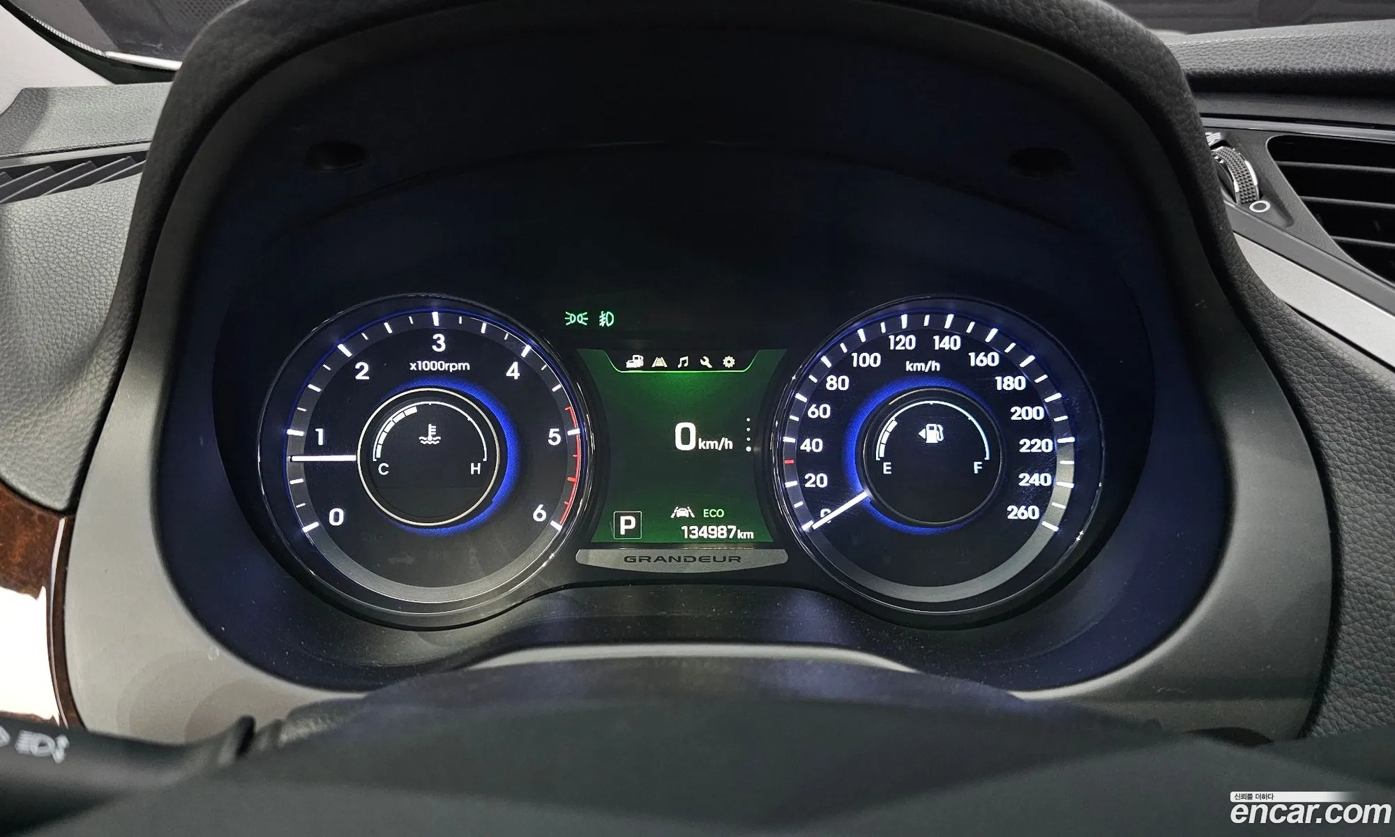 Hyundai Grandeur HG 2015 — 2