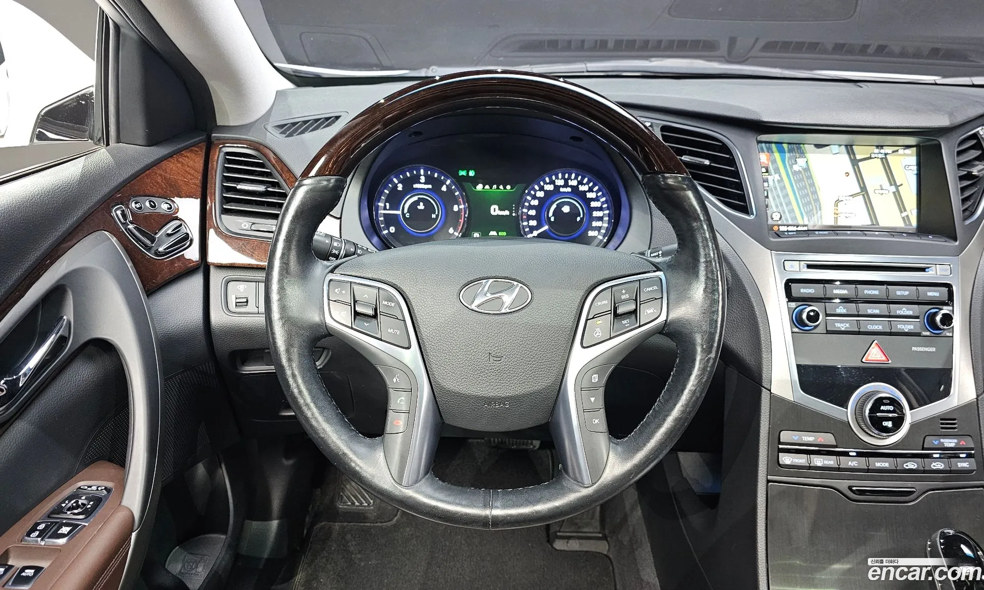 Hyundai Grandeur HG 2015 — 5