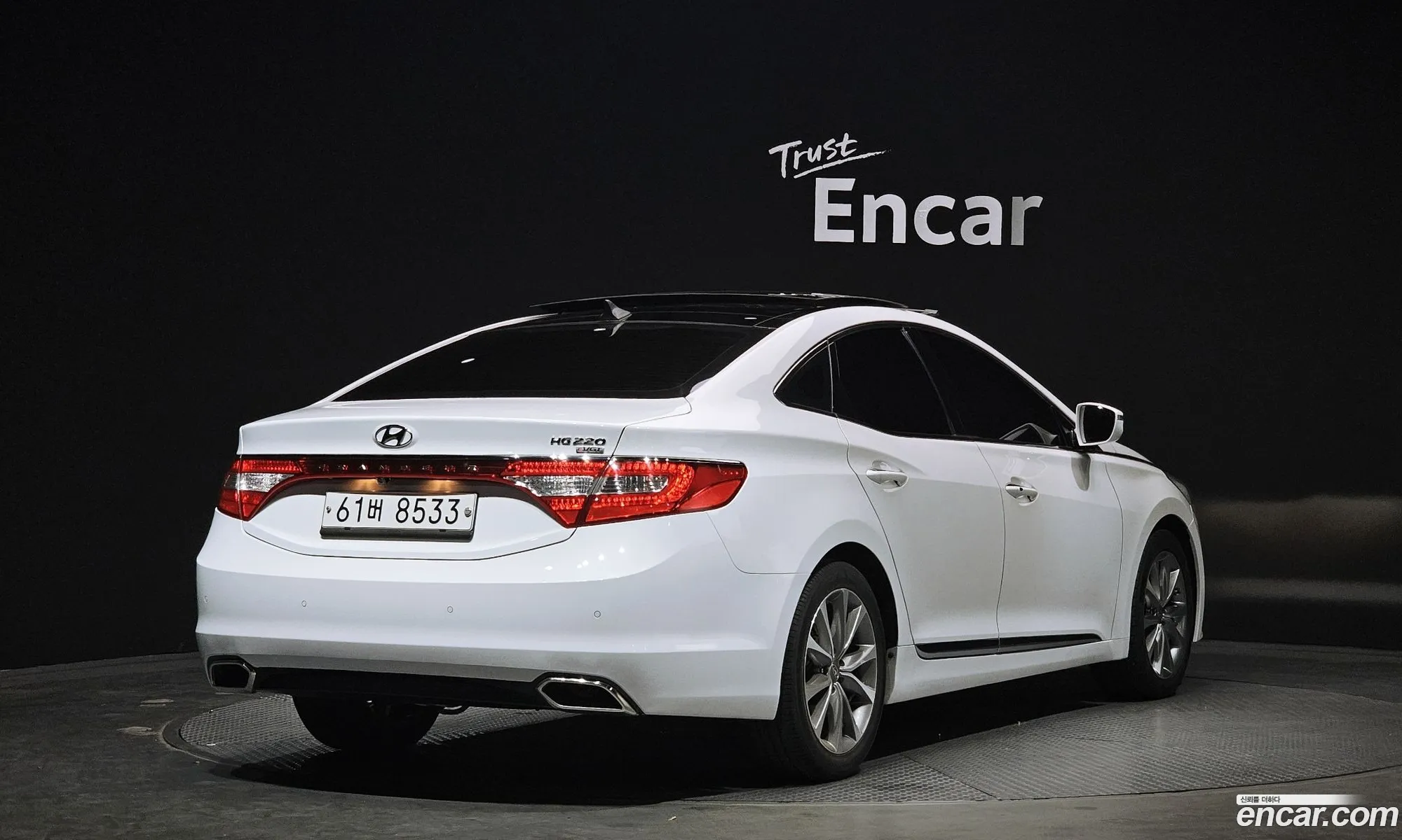 Hyundai Grandeur HG 2015 — 15