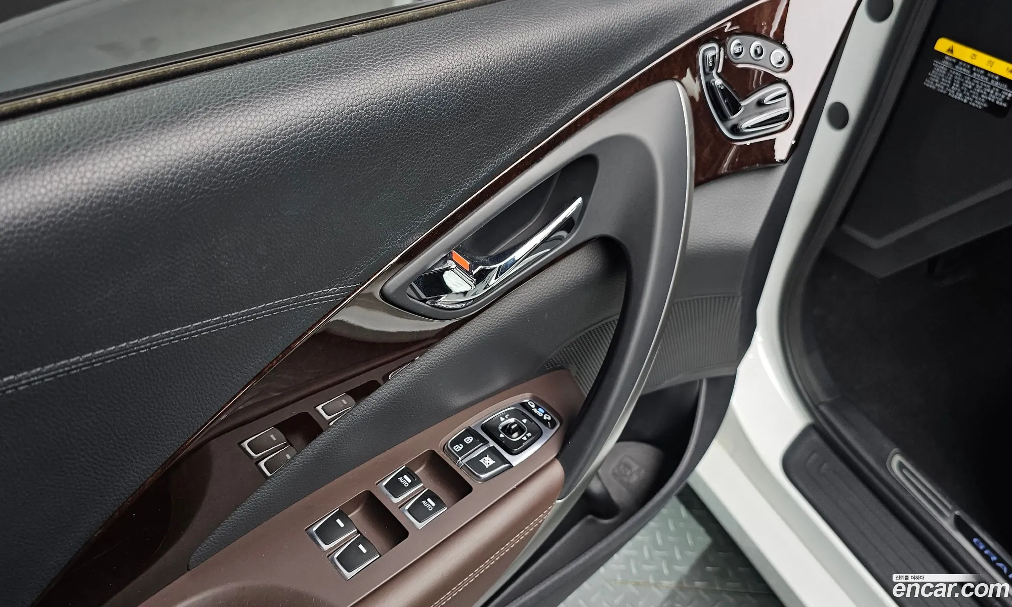 Hyundai Grandeur HG 2015 — 10