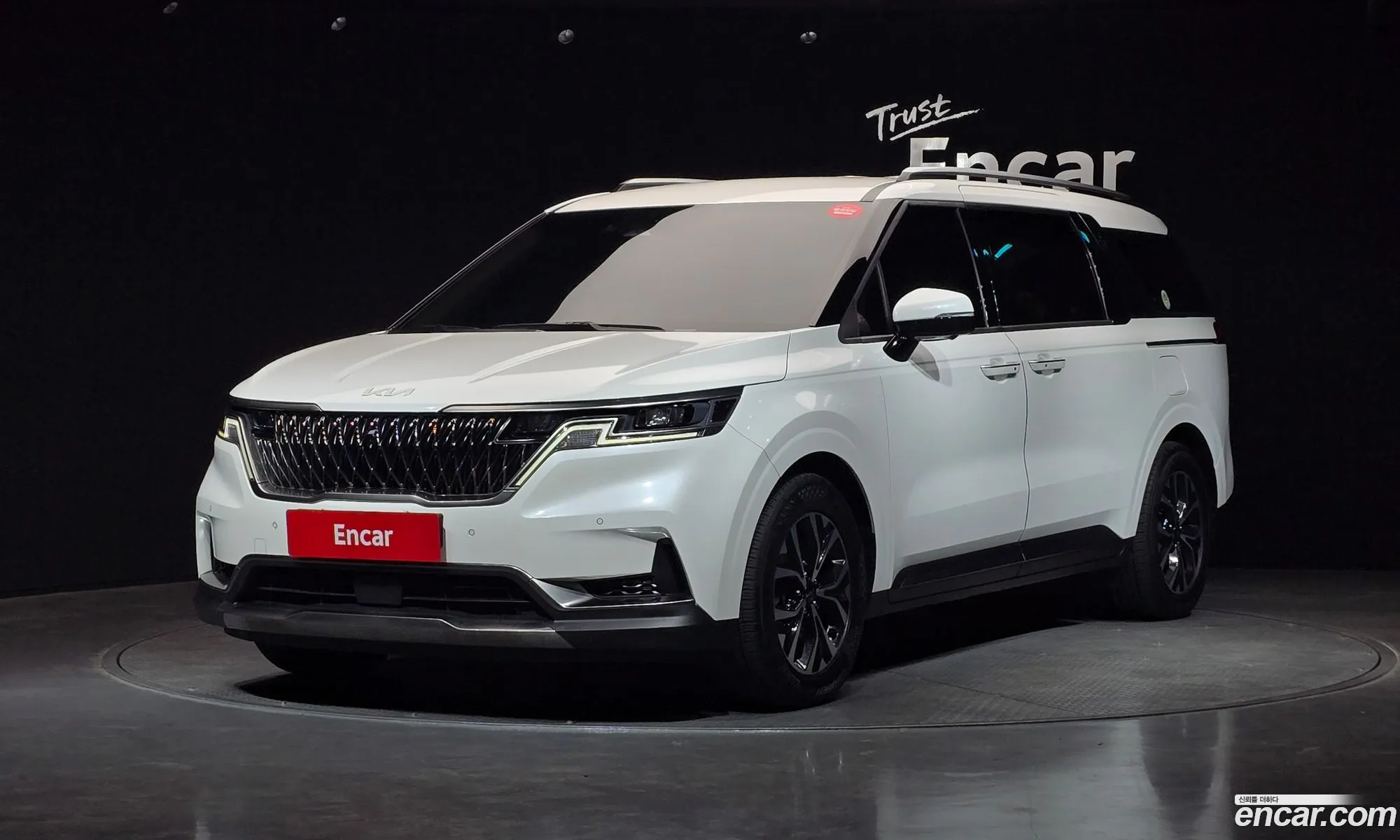 Kia Carnival 2023 — 11