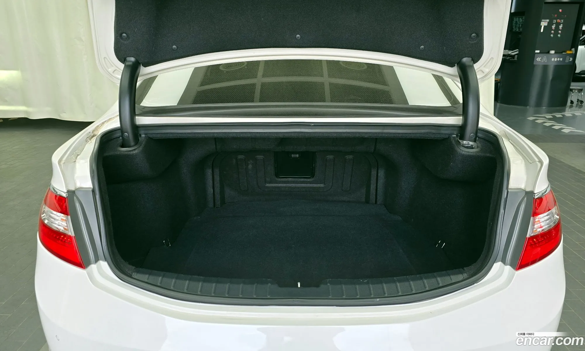 Hyundai Grandeur HG 2013 — 14