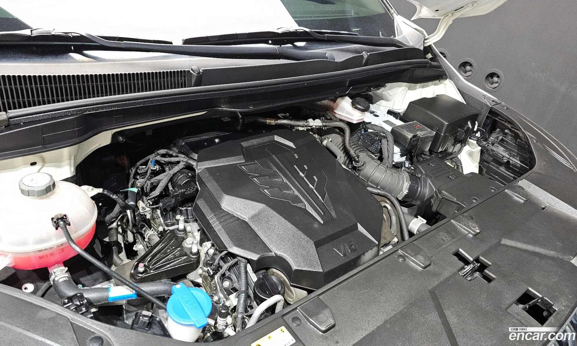 Kia Carnival 2023 — 23