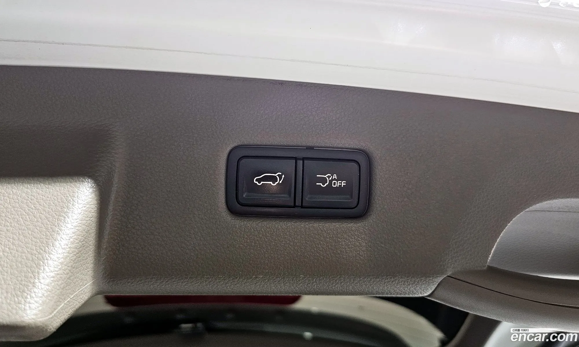 Kia Carnival 2023 — 24