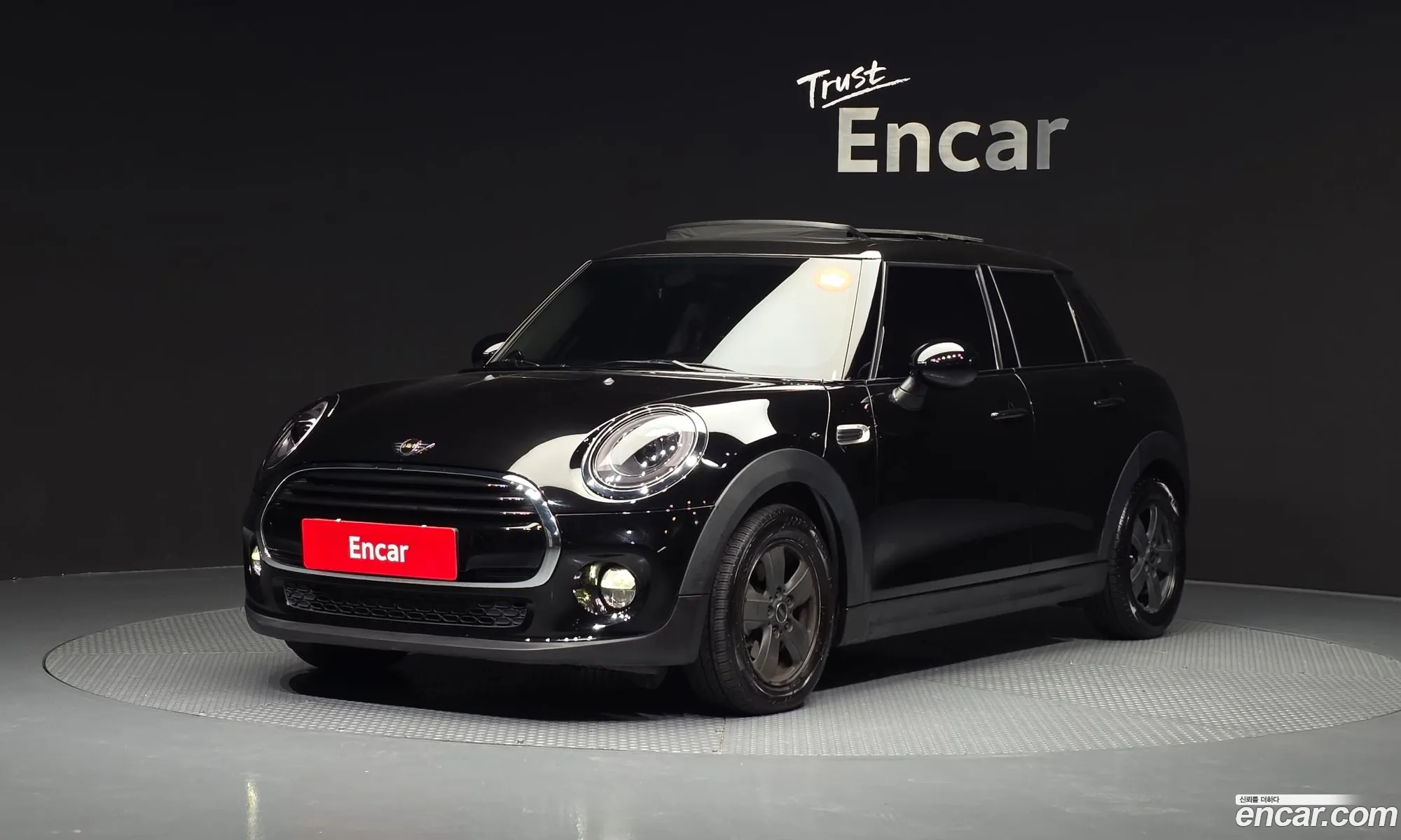 Mini Cooper D 2017 — 5