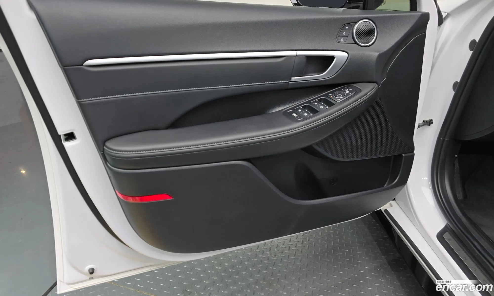 Hyundai Sonata the Edge 2024 — 27