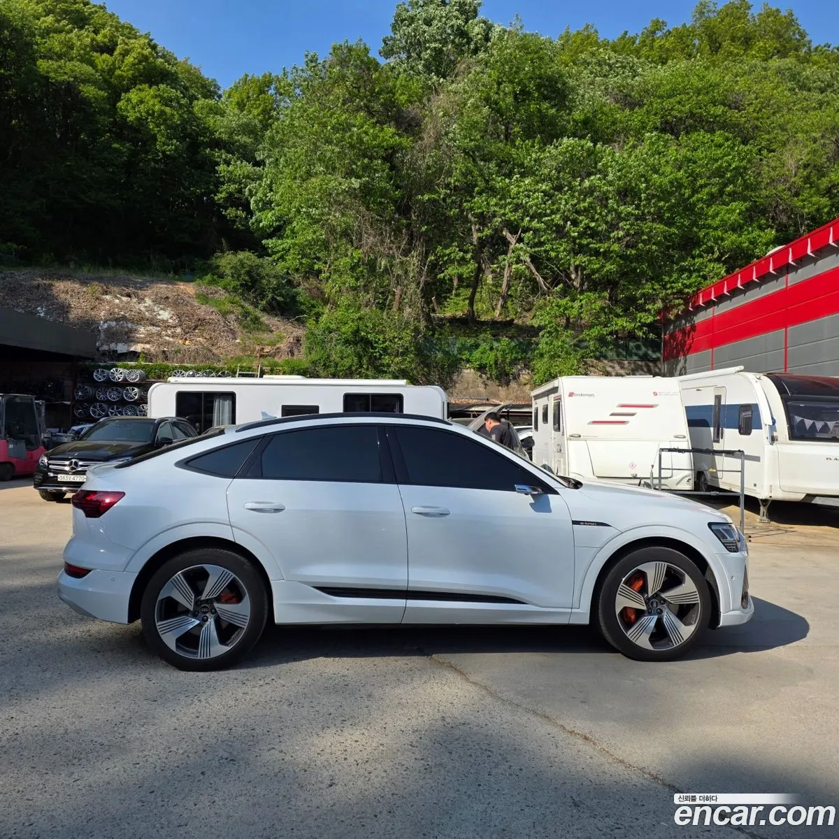 Audi e-tron 2021 — 18