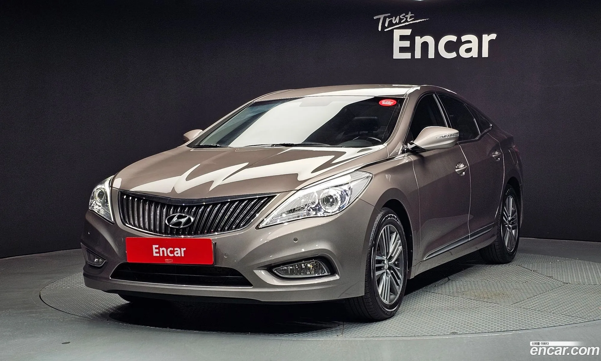 Hyundai Grandeur HG 2013 — 11