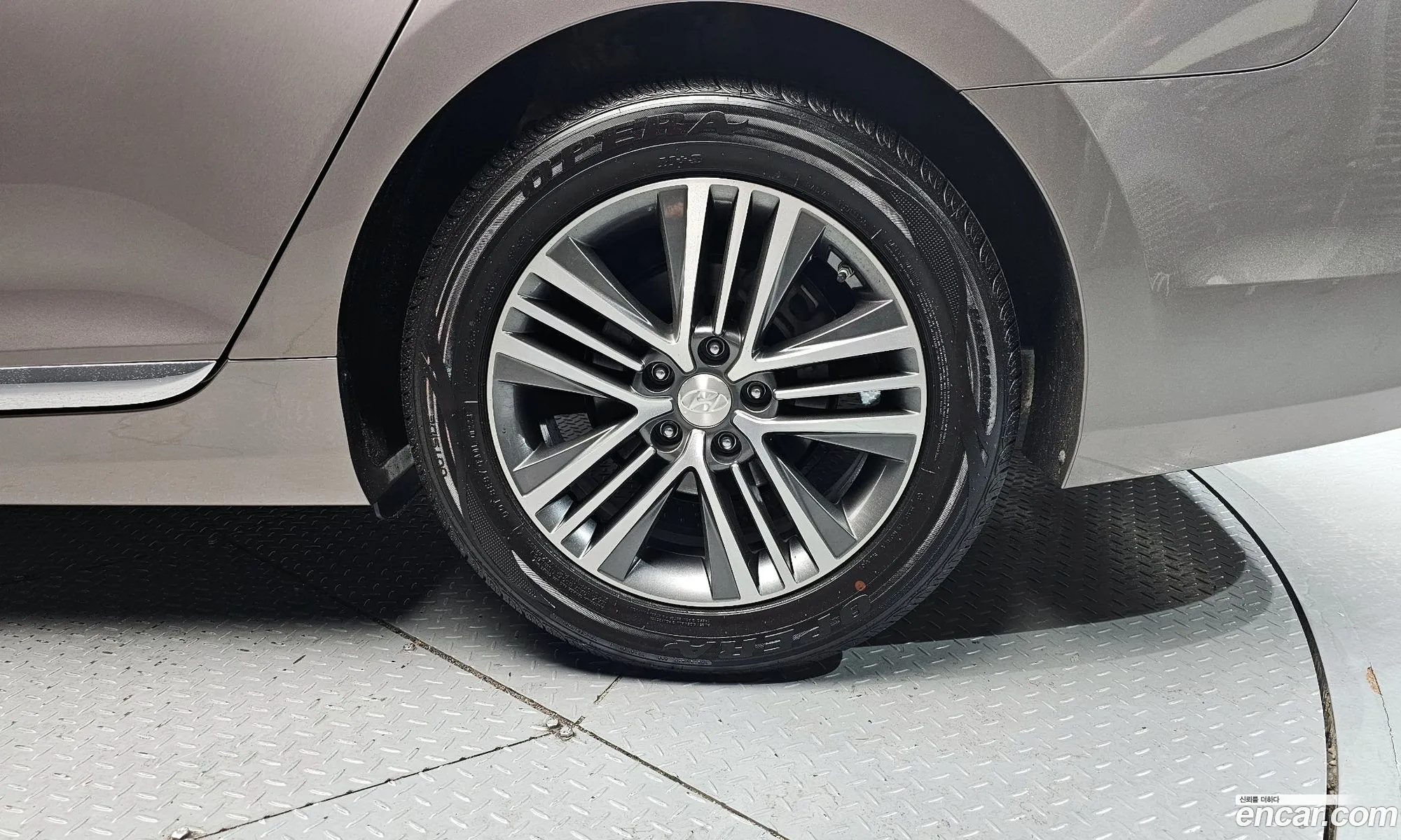 Hyundai Grandeur HG 2013 — 14