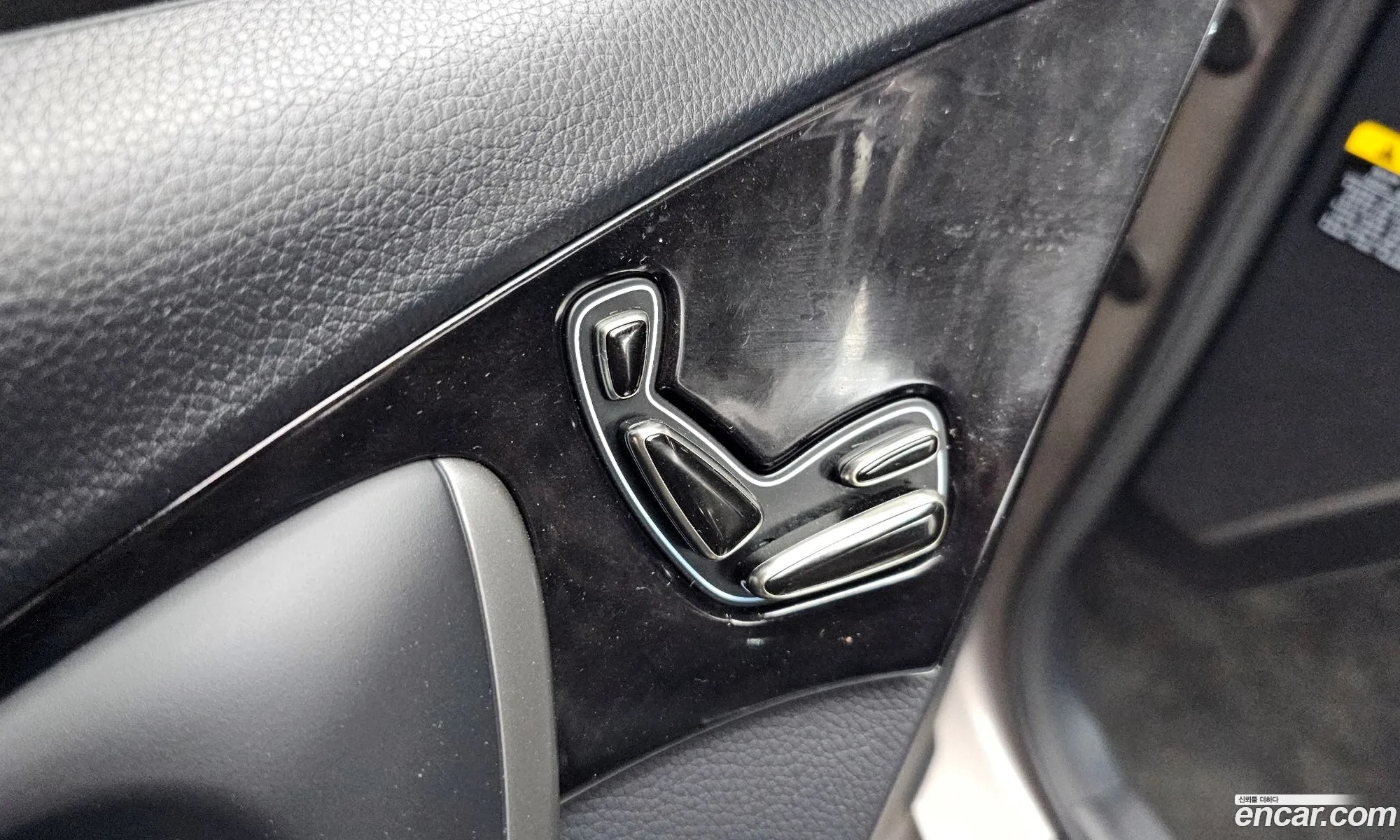 Hyundai Grandeur HG 2013 — 31