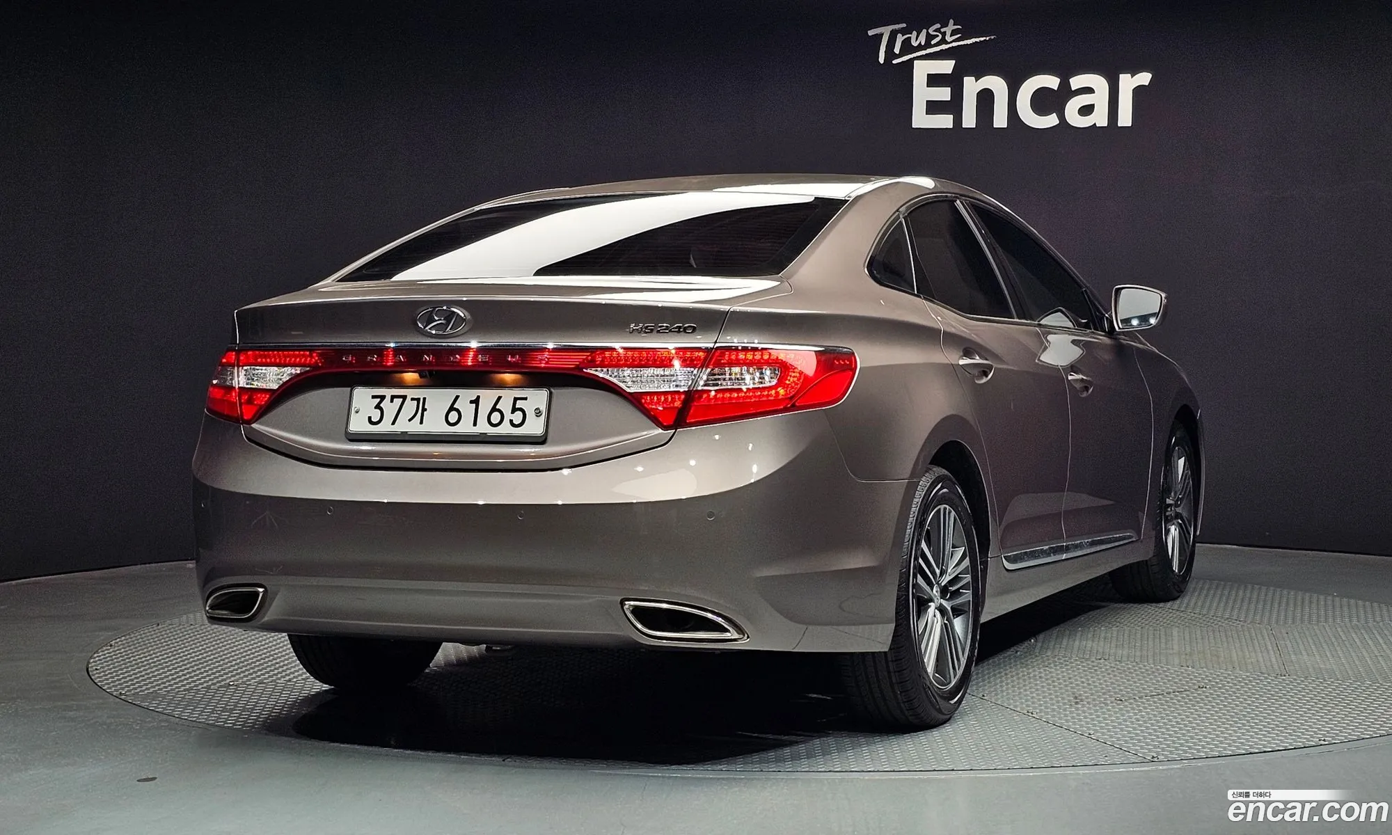 Hyundai Grandeur HG 2013 — 28