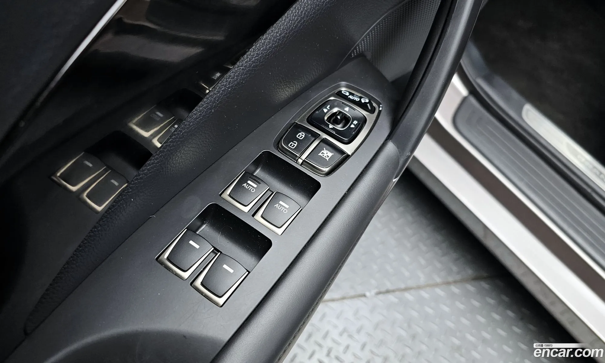 Hyundai Grandeur HG 2013 — 29