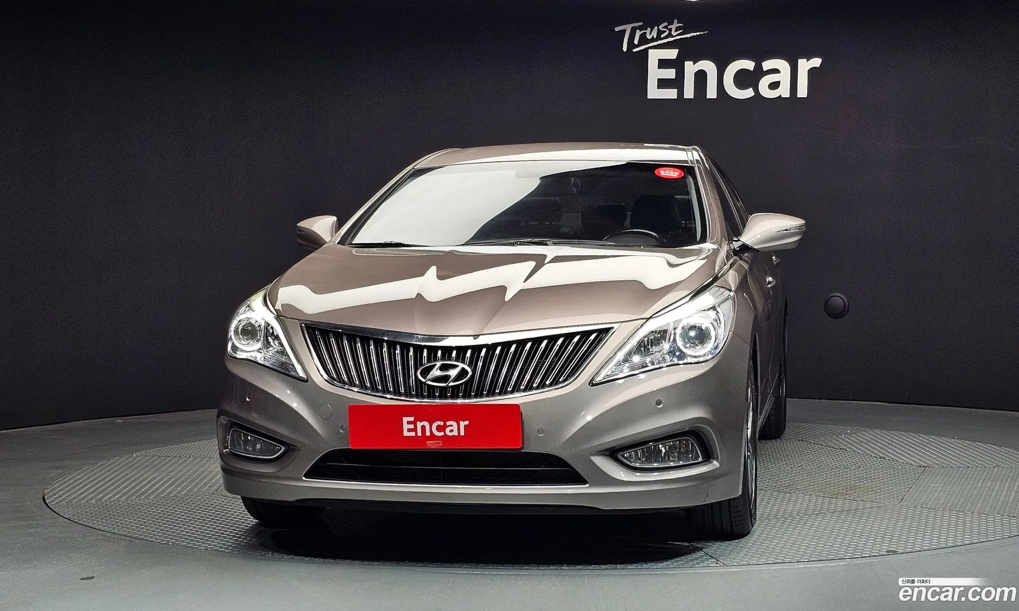 Hyundai Grandeur HG 2013 — 12