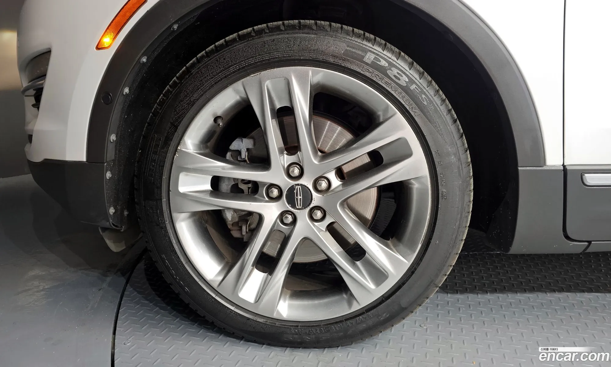 Lincoln MKC 2015 5LMCJ2A98FUJ05964 — 12