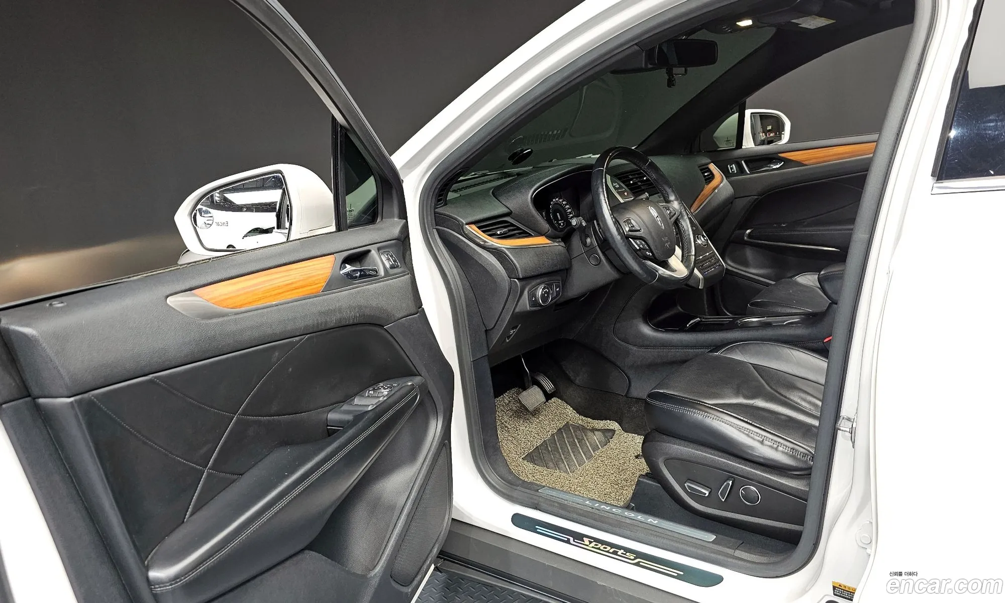 Lincoln MKC 2015 5LMCJ2A98FUJ05964 — 15