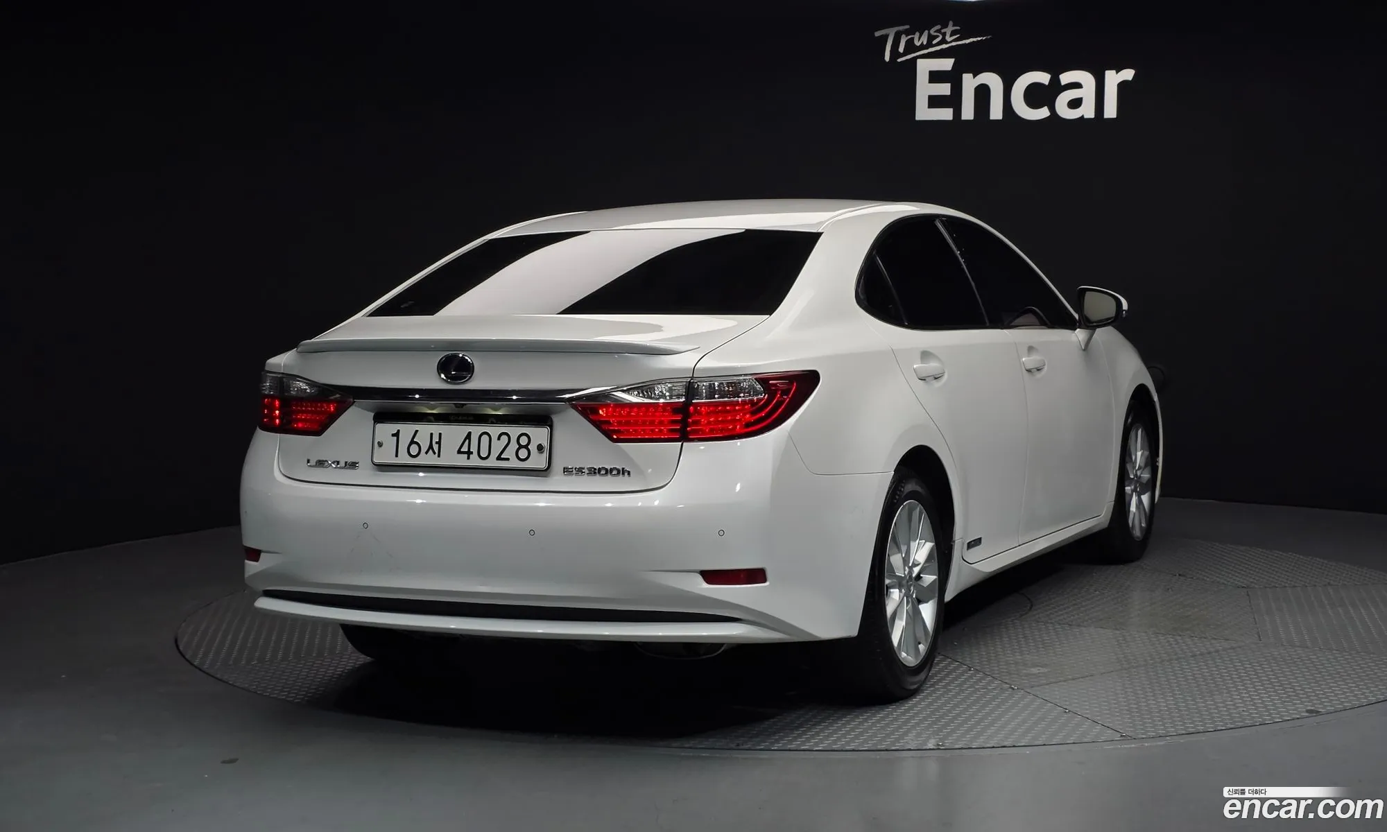 Lexus ES300h 2013 — 9