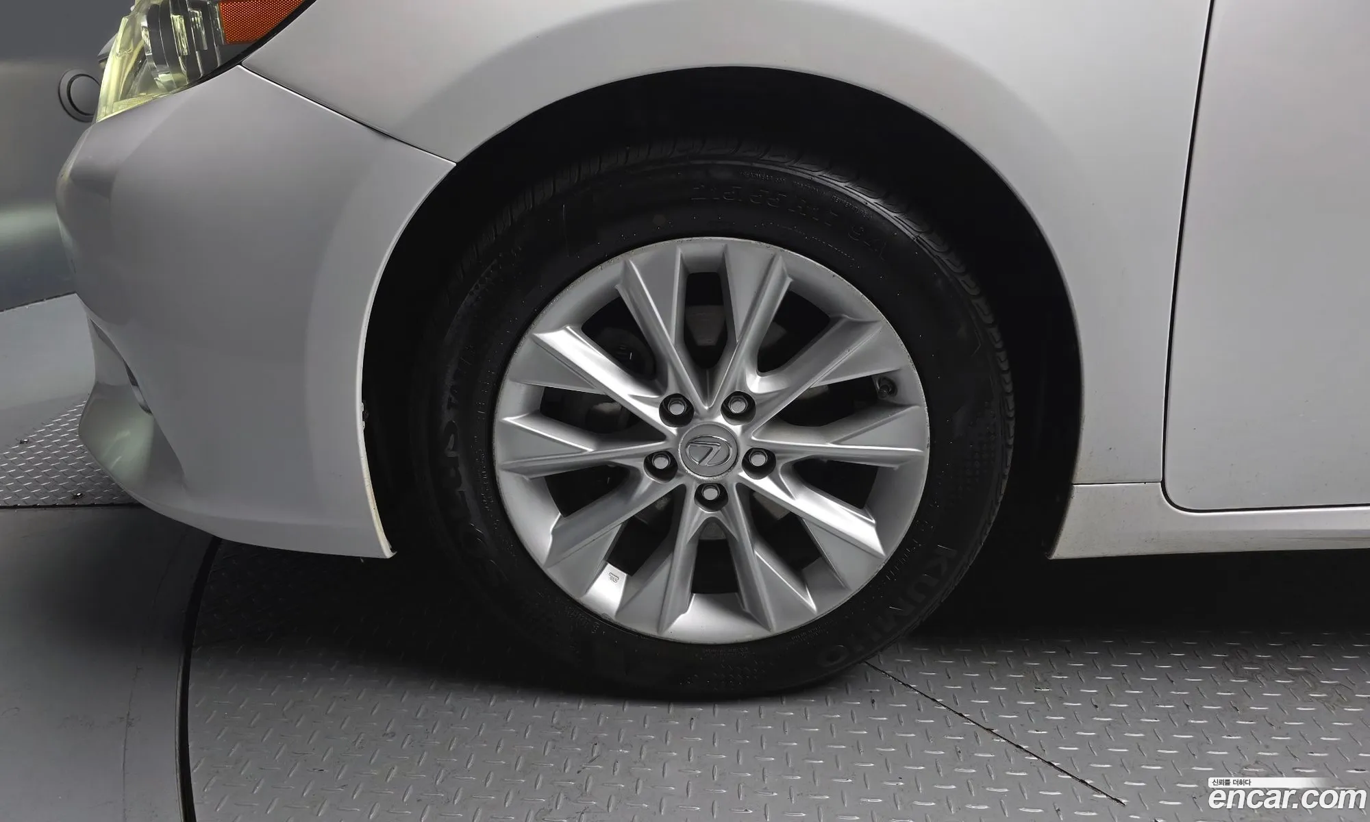 Lexus ES300h 2013 — 20
