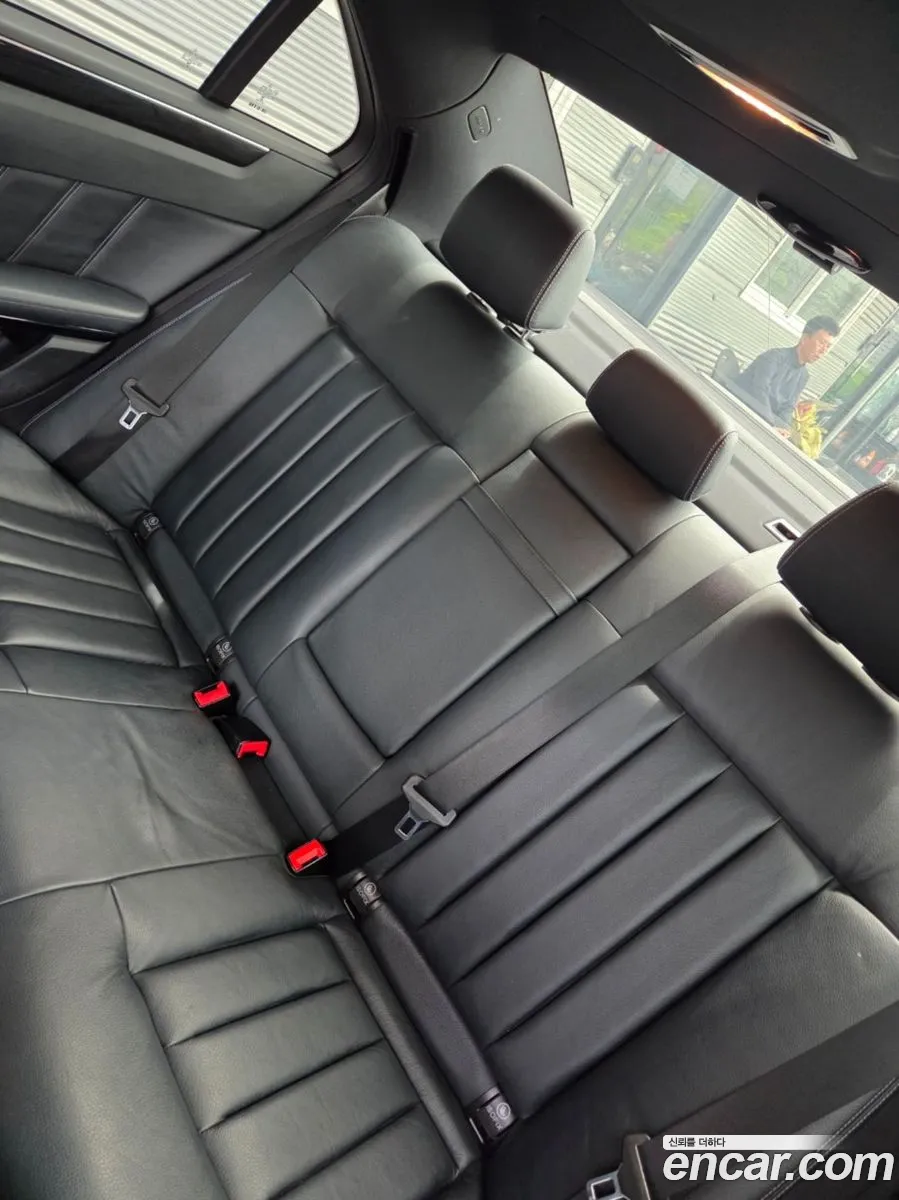 Mercedes-Benz E-Class W212 2015 — 12