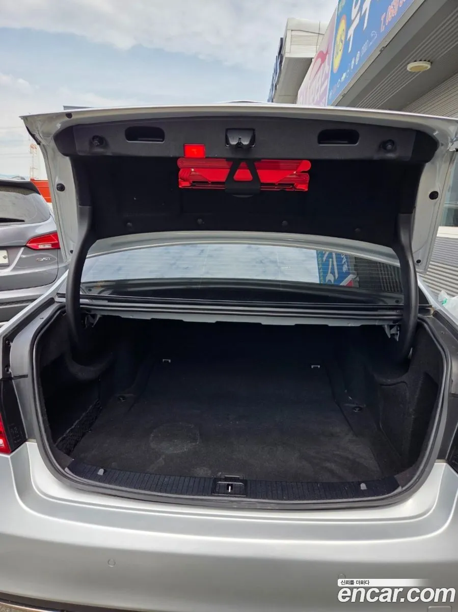 Mercedes-Benz E-Class W212 2015 — 19