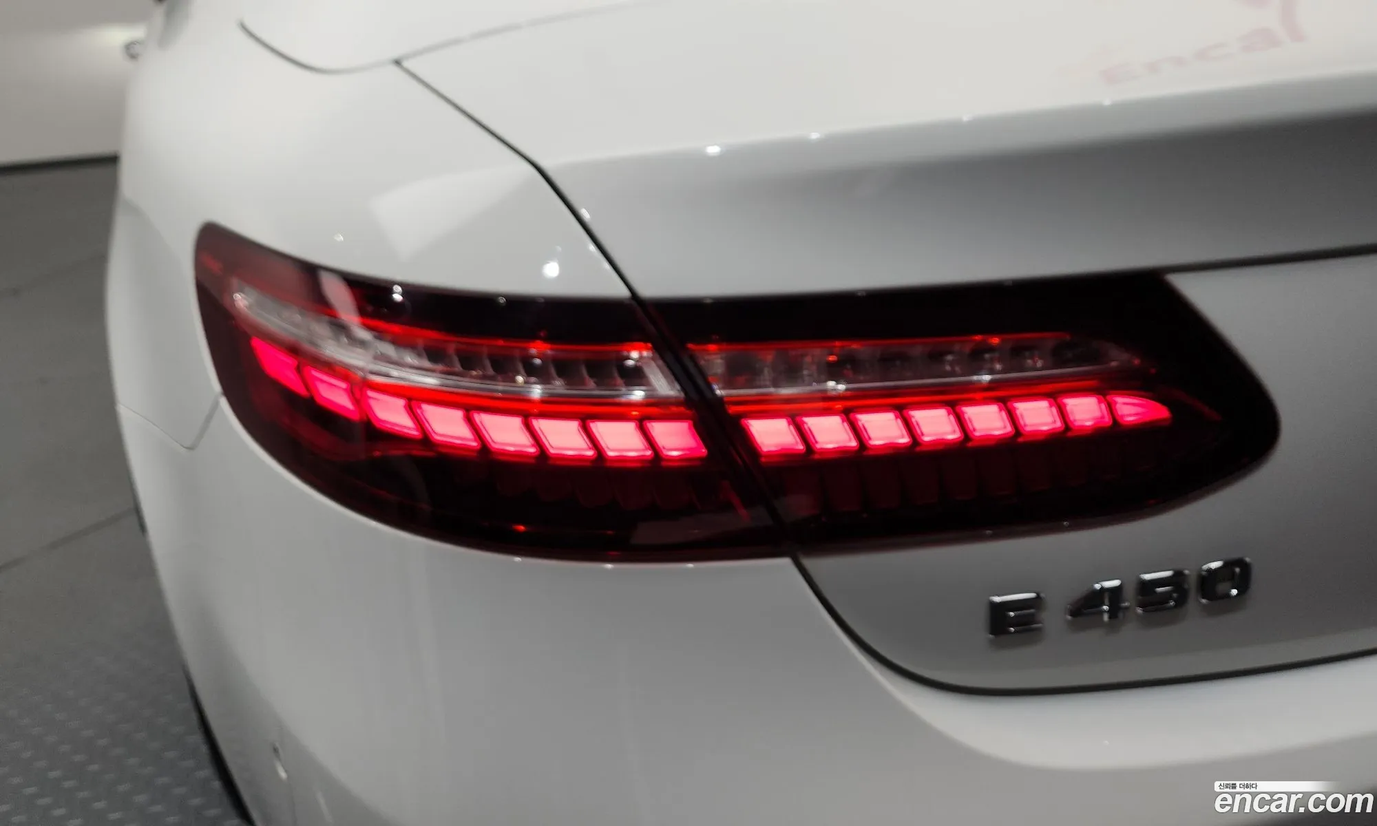 Mercedes-Benz E-Class W213 2022 — 33