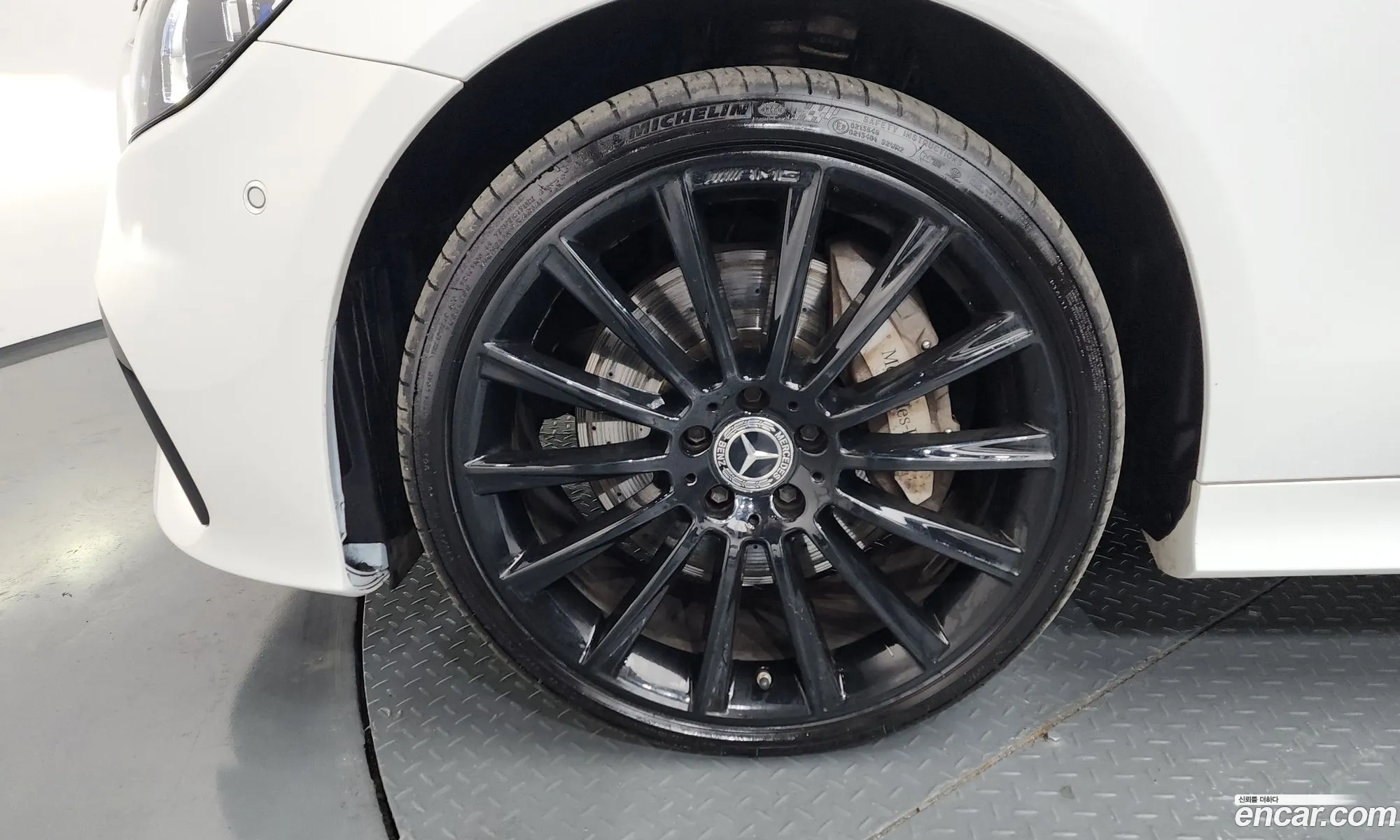 Mercedes-Benz E-Class W213 2022 — 30
