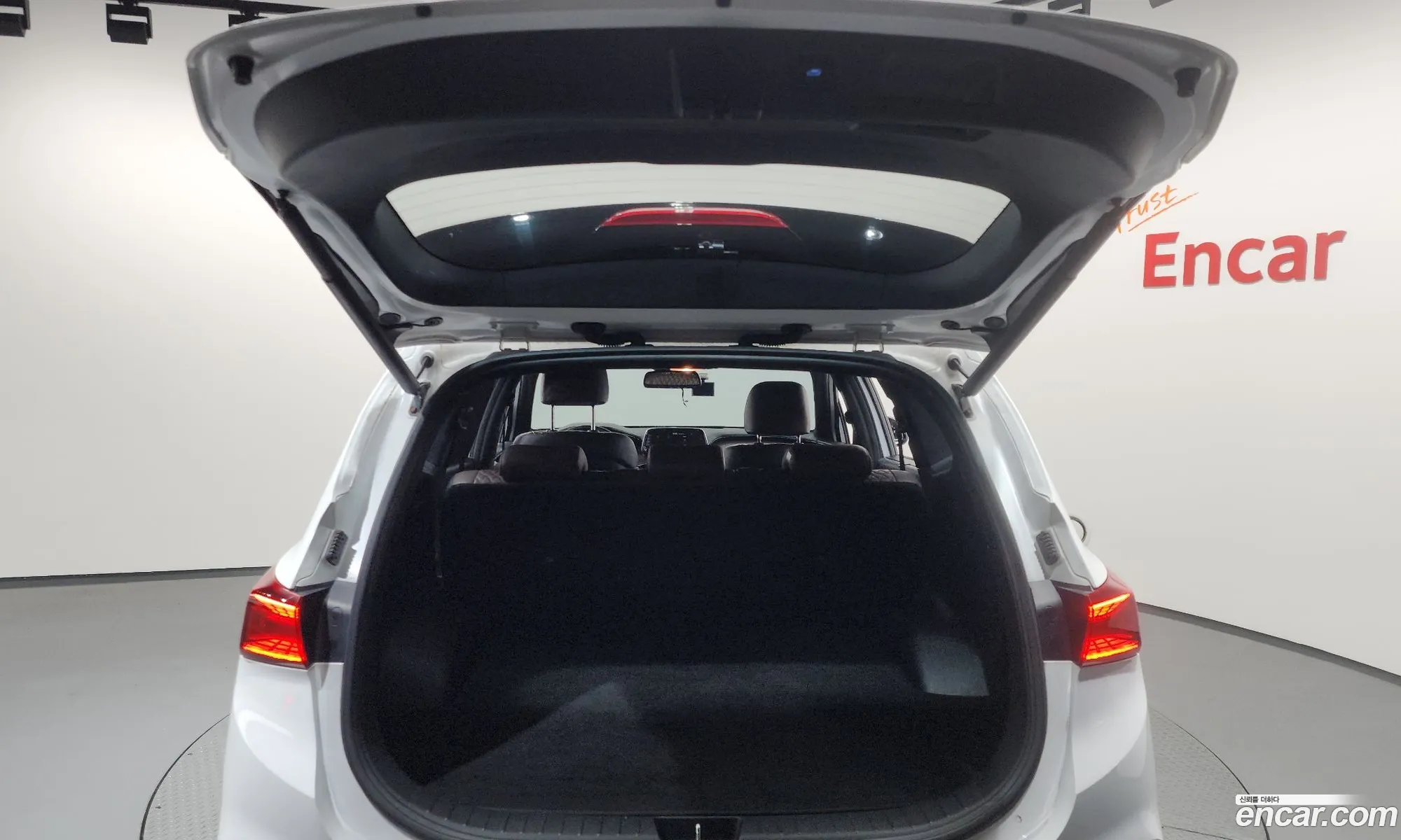 Hyundai Santa Fe TM 2018 — 36