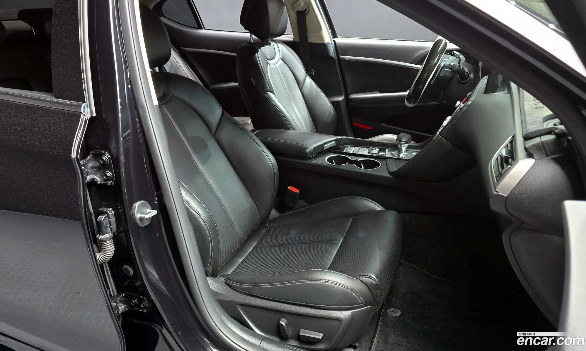 Genesis G70 2021 — 16