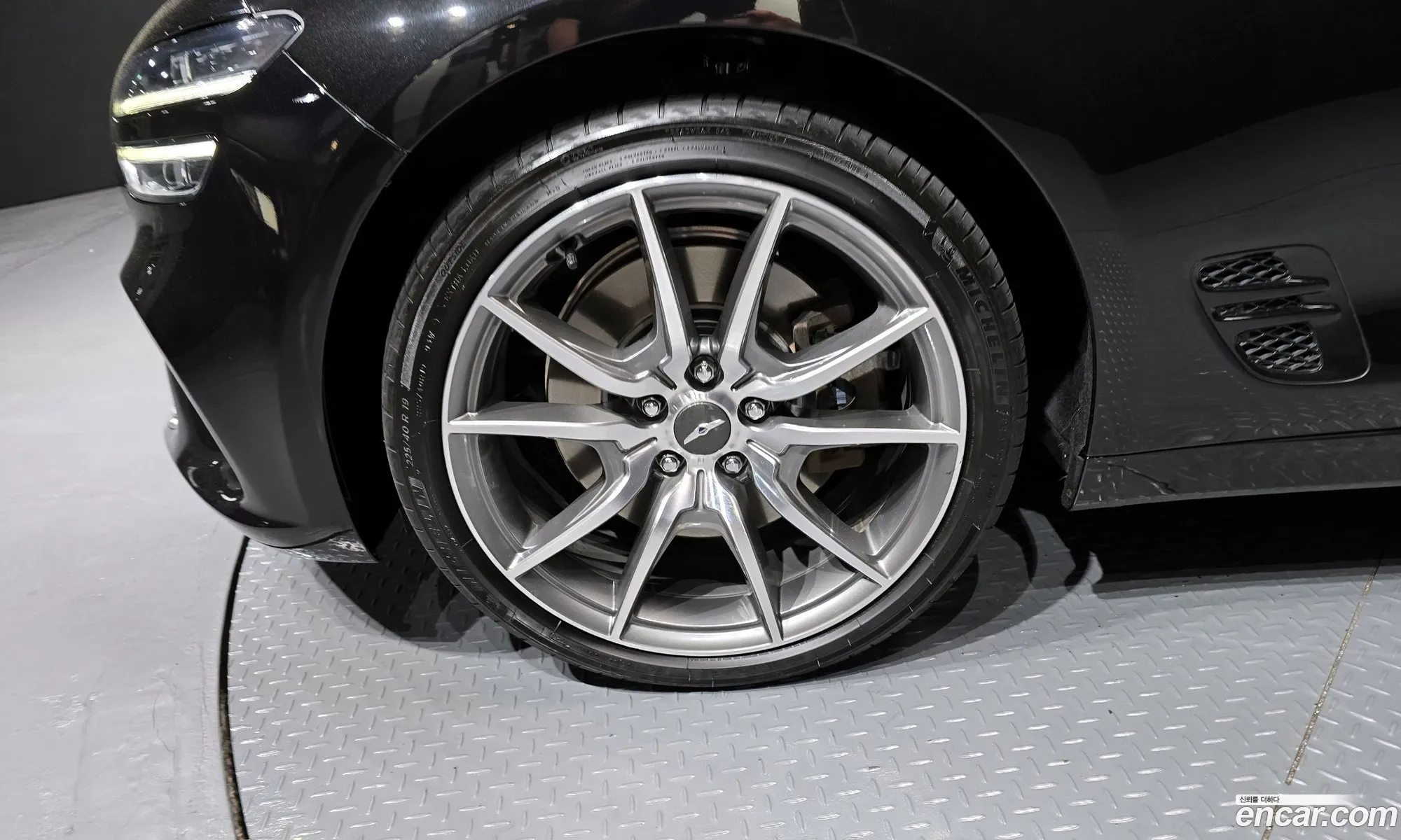 Genesis G70 2021 — 19