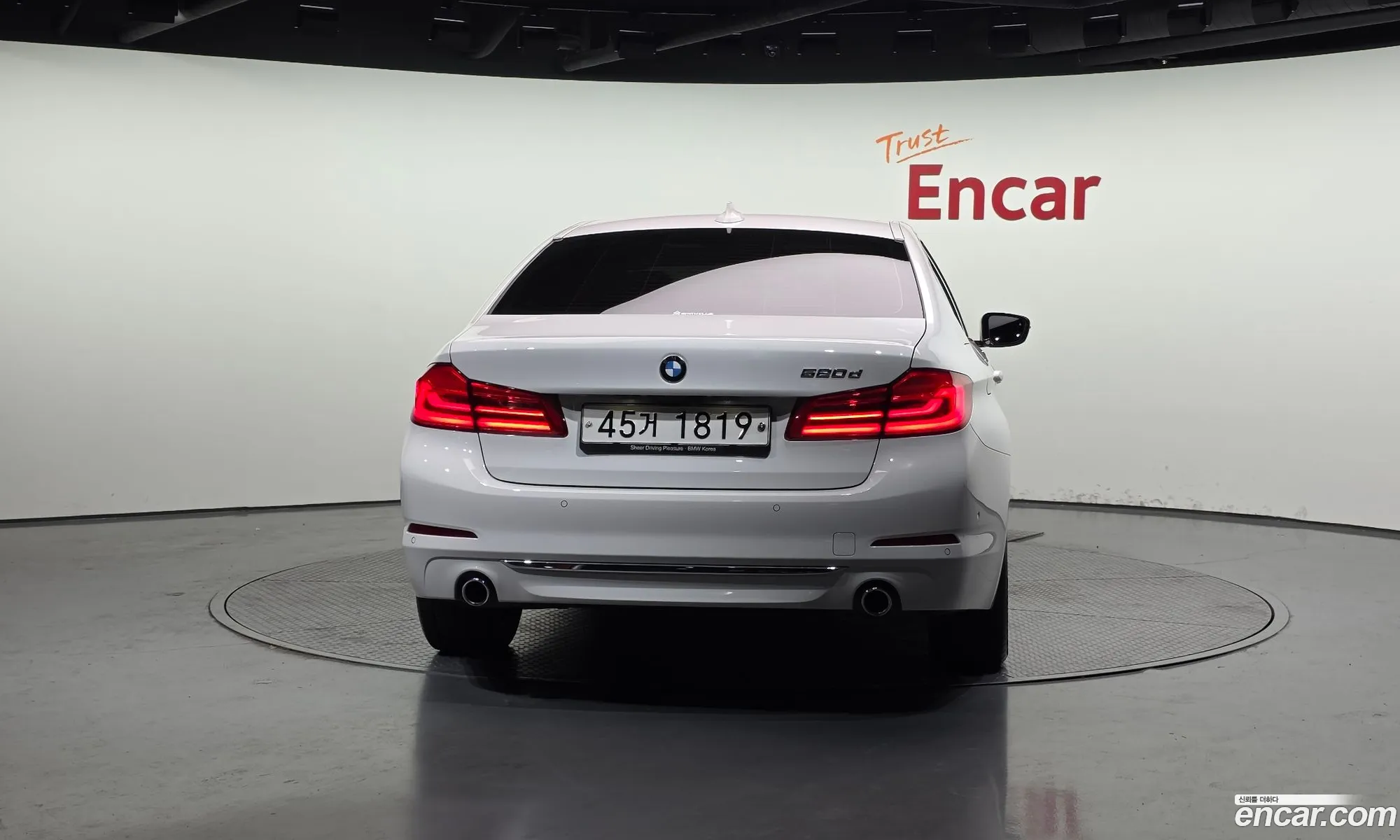 BMW 5 Series 2019 WBAJF3100KBS70742 — 29