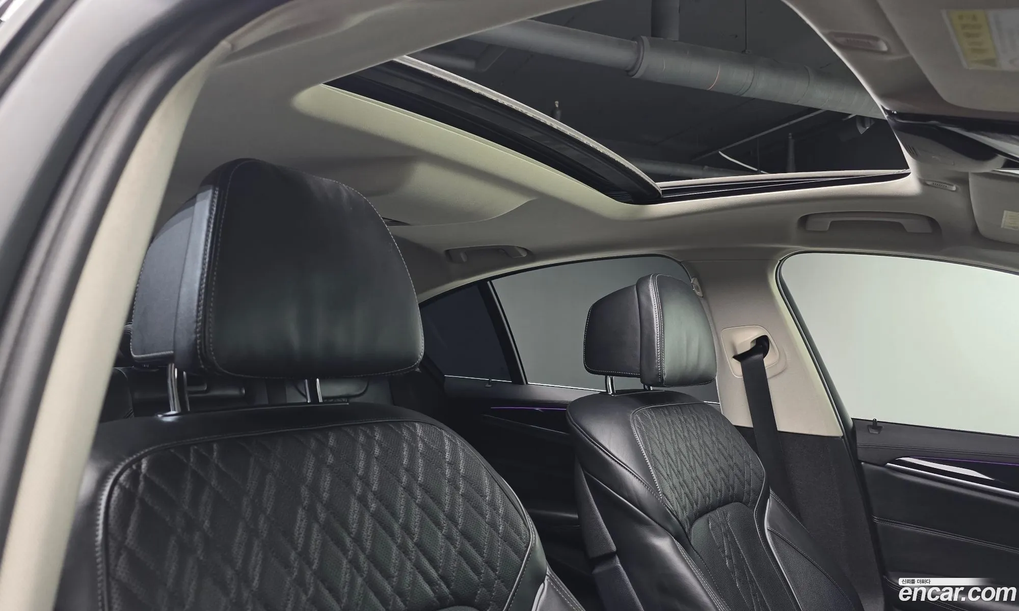 BMW 5 Series 2019 WBAJF3100KBS70742 — 30
