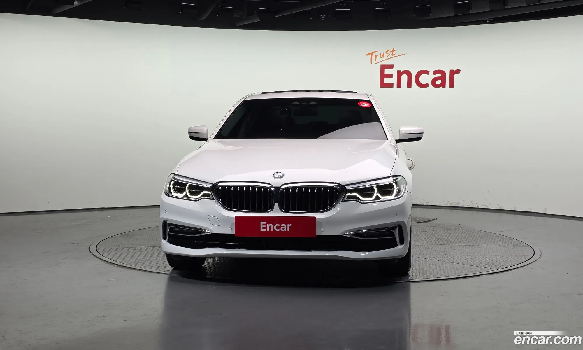 BMW 5 Series 2019 WBAJF3100KBS70742 — 27