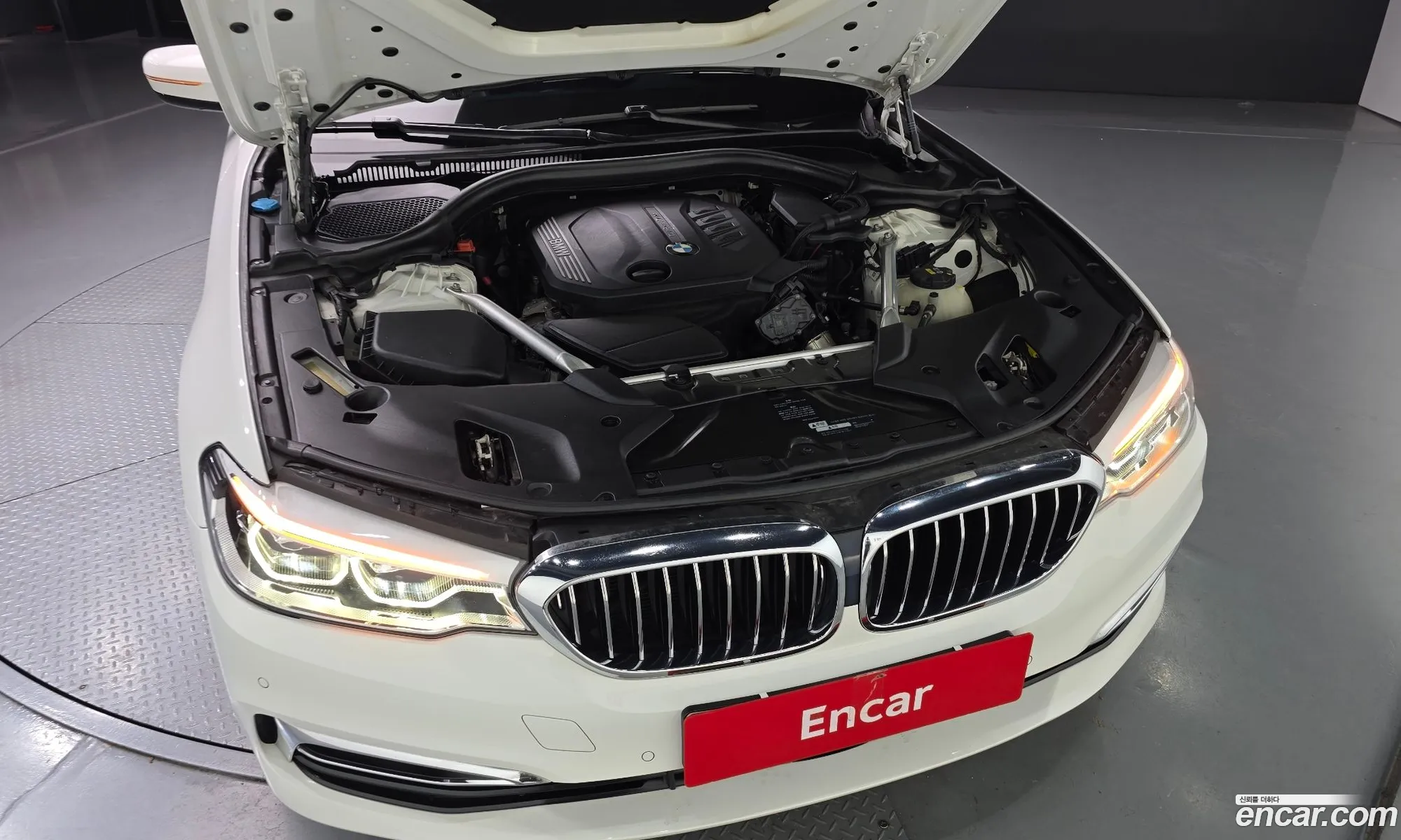 BMW 5 Series 2019 WBAJF3100KBS70742 — 22