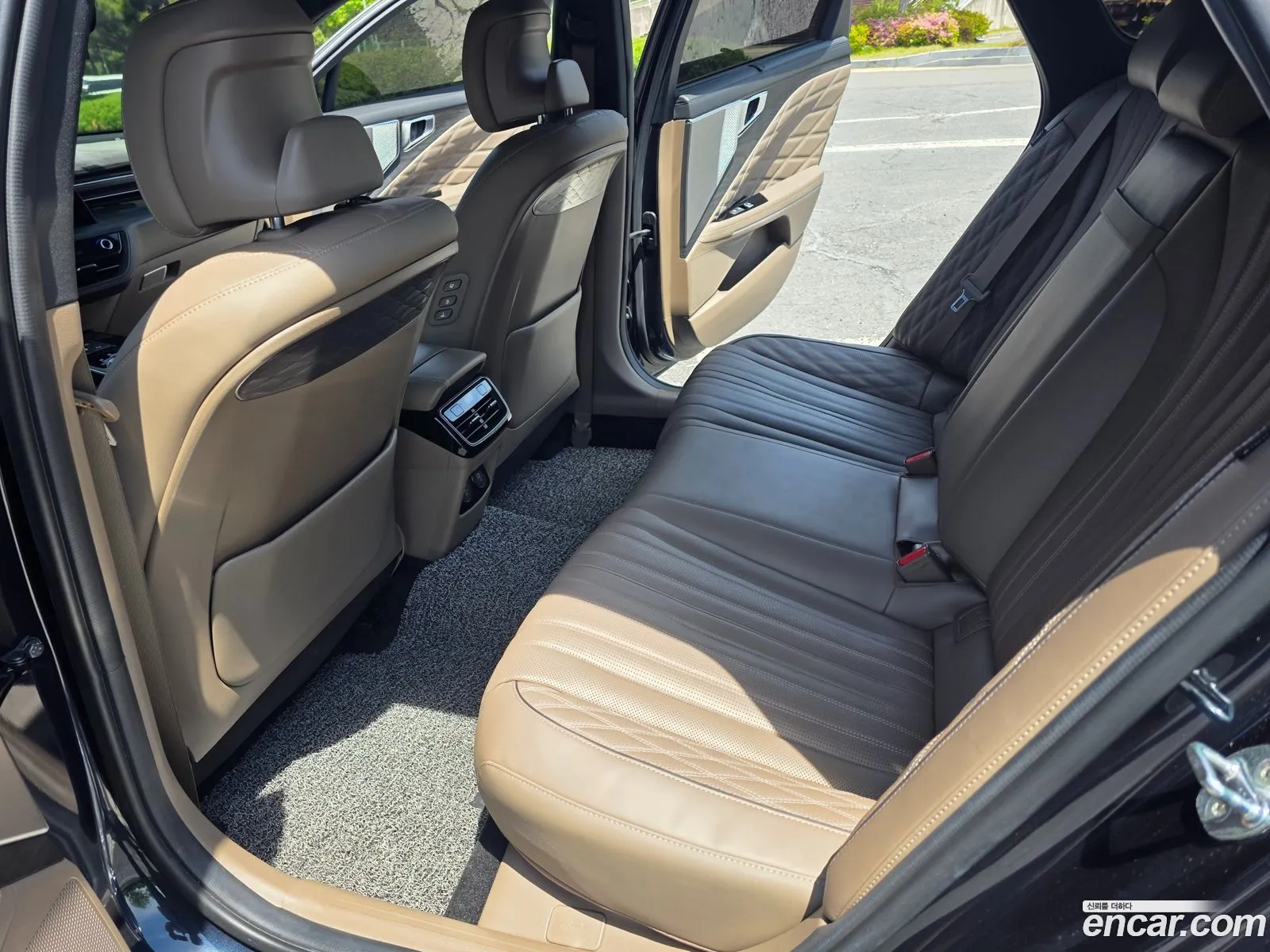 Kia K8 2021 — 14