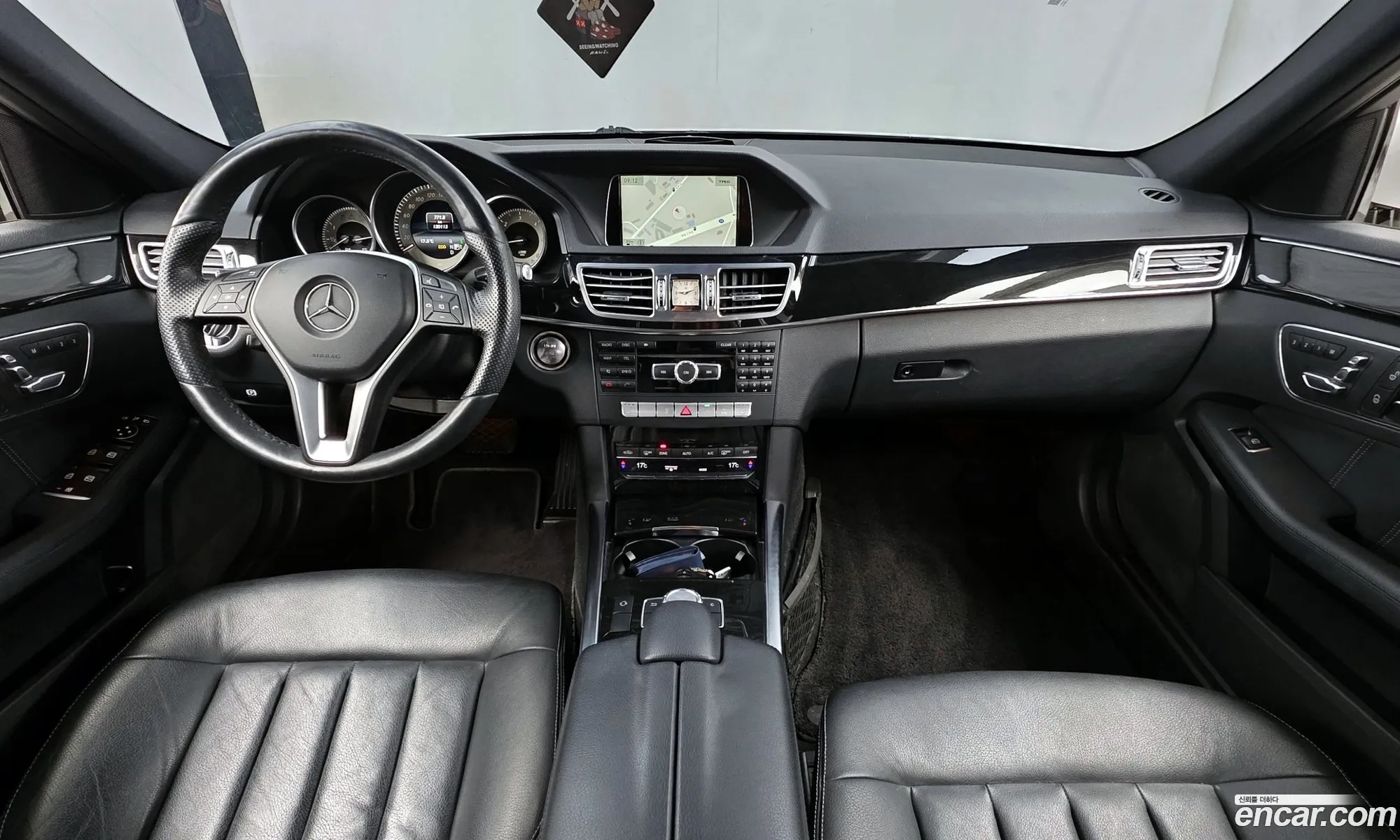 Mercedes-Benz E-Class W212 2013 WDDHF8CB0EA828974 — 18