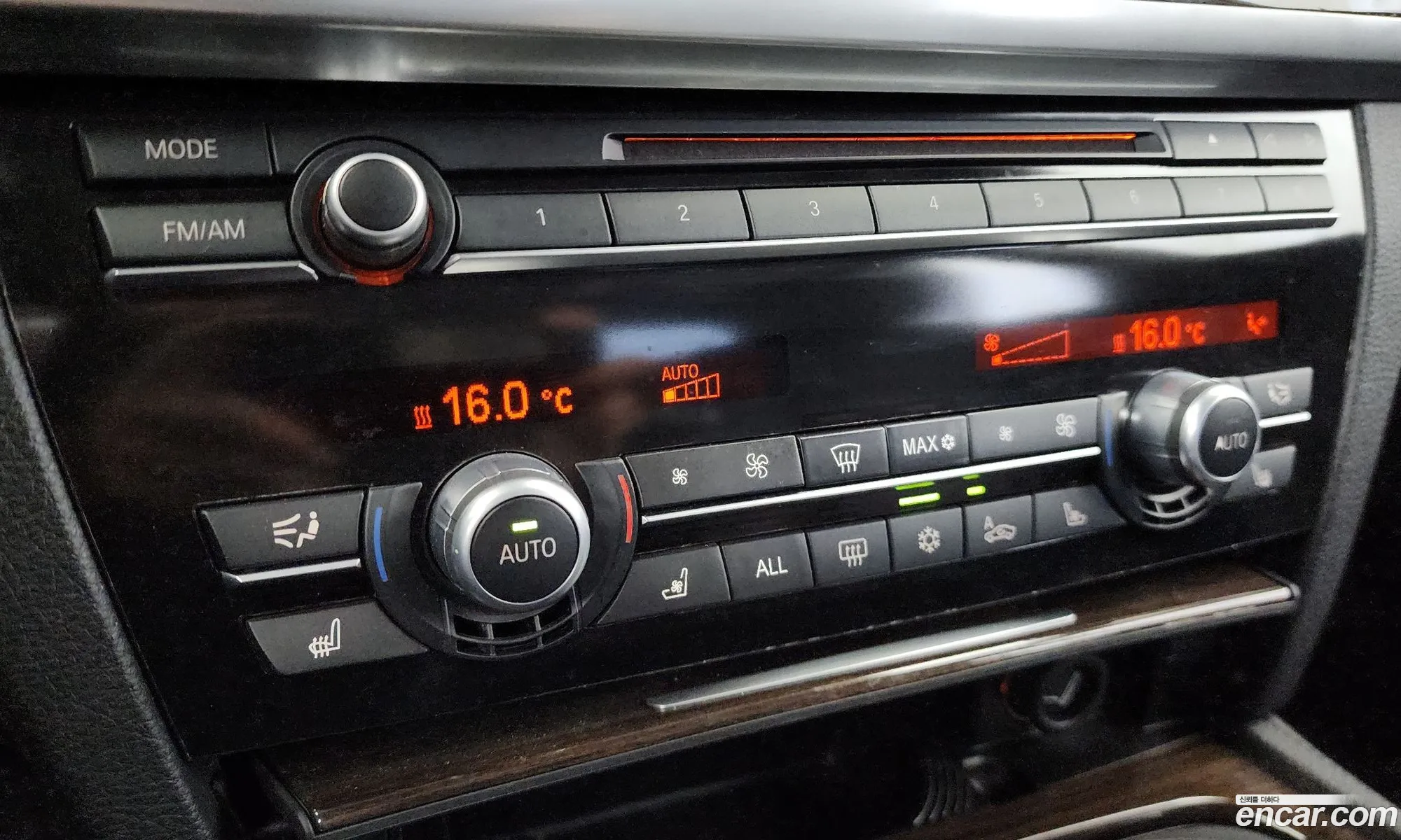 BMW 7 Series 2010 WBAKB8101AC343039 — 7