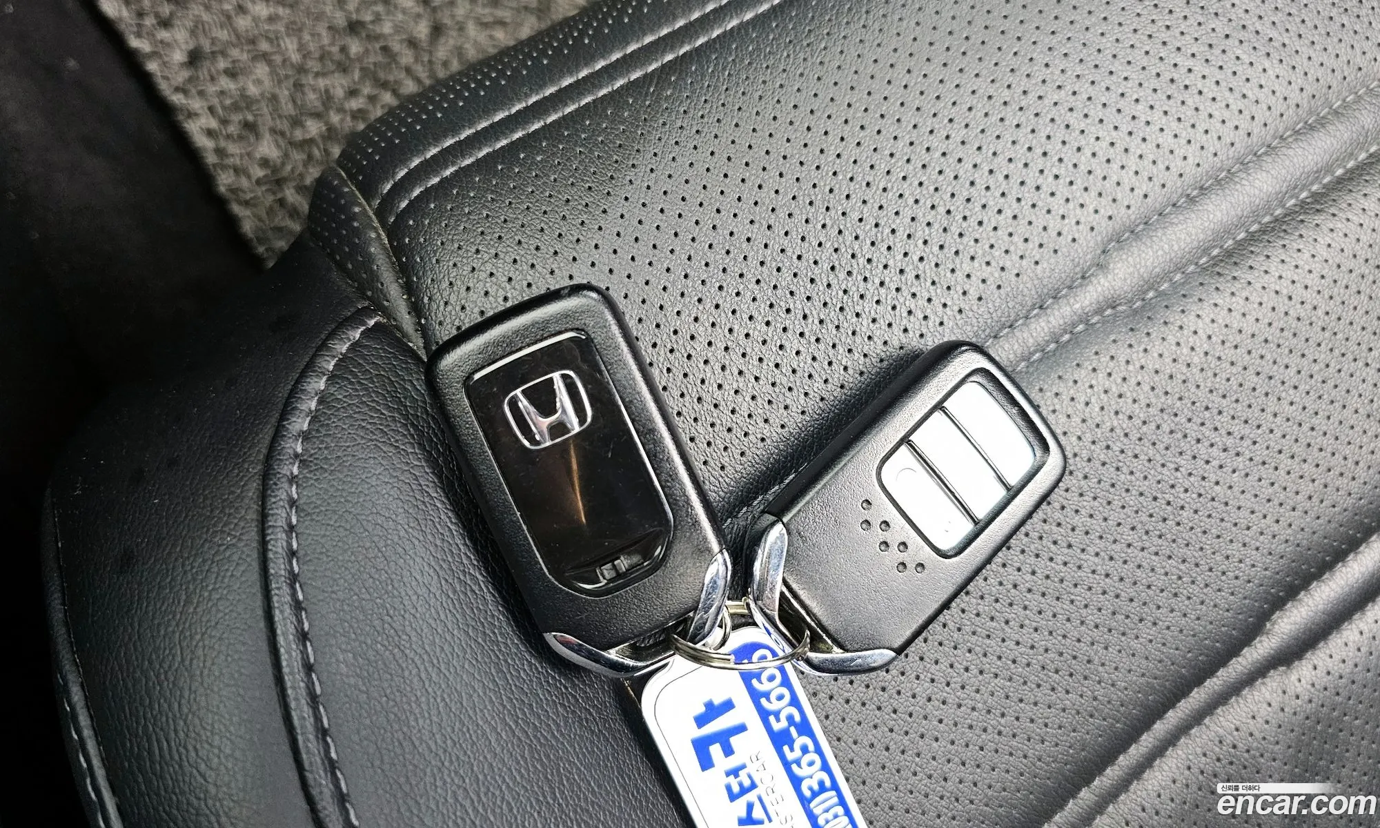 Honda CR-V 2017 5J6RW2870HL521186 — 6