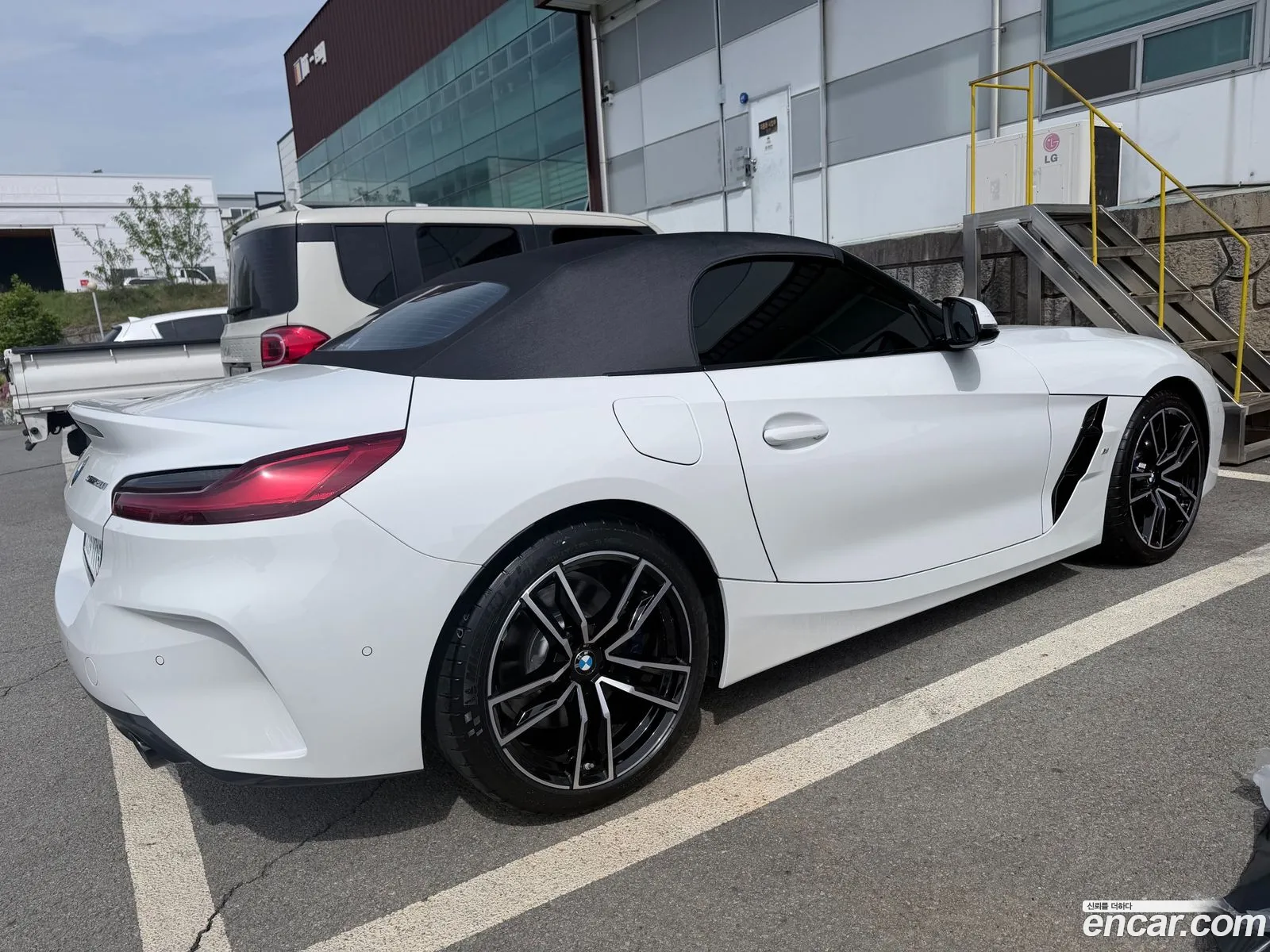 BMW Z4 2026 — 5