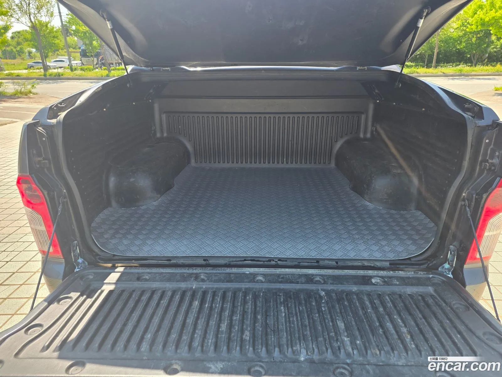 KG Mobility (SsangYong) Korando Sports 2017 — 12