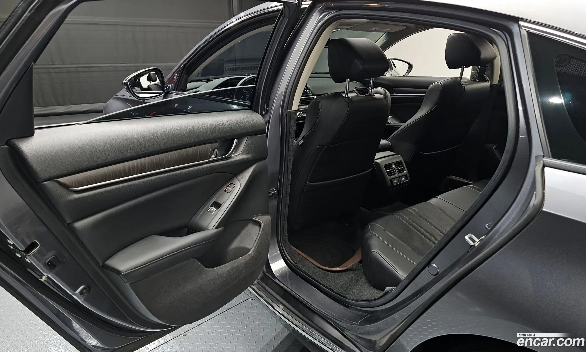 Honda Accord 10th Gen 2021 — 8