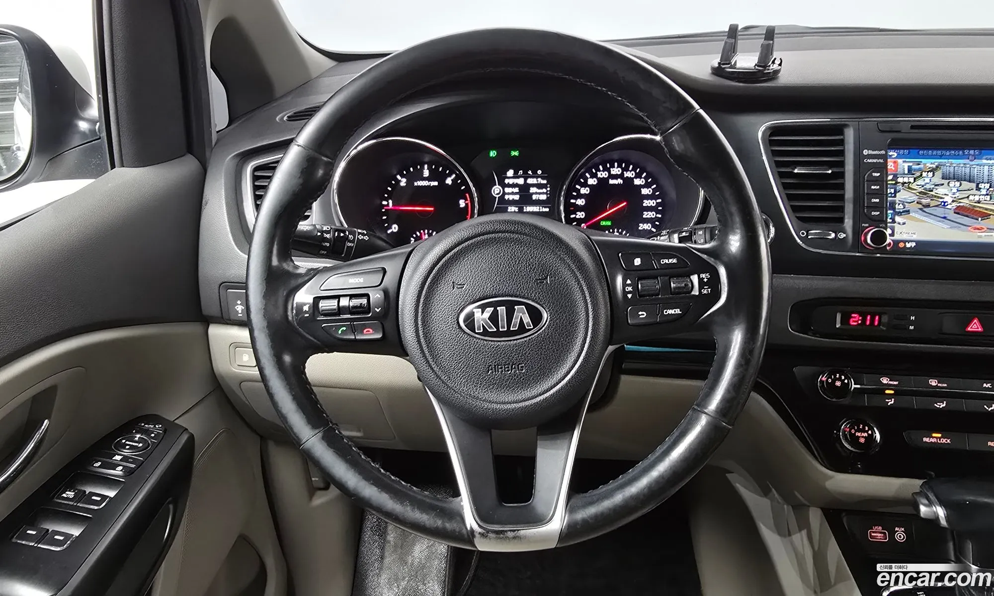 Kia Carnival 2017 — 5