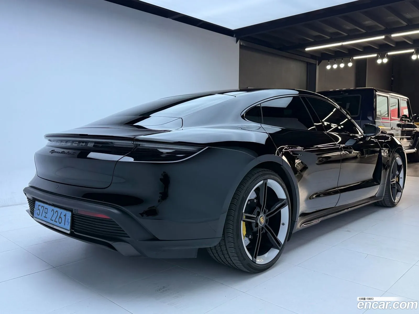 Porsche Taycan 2021 — 4