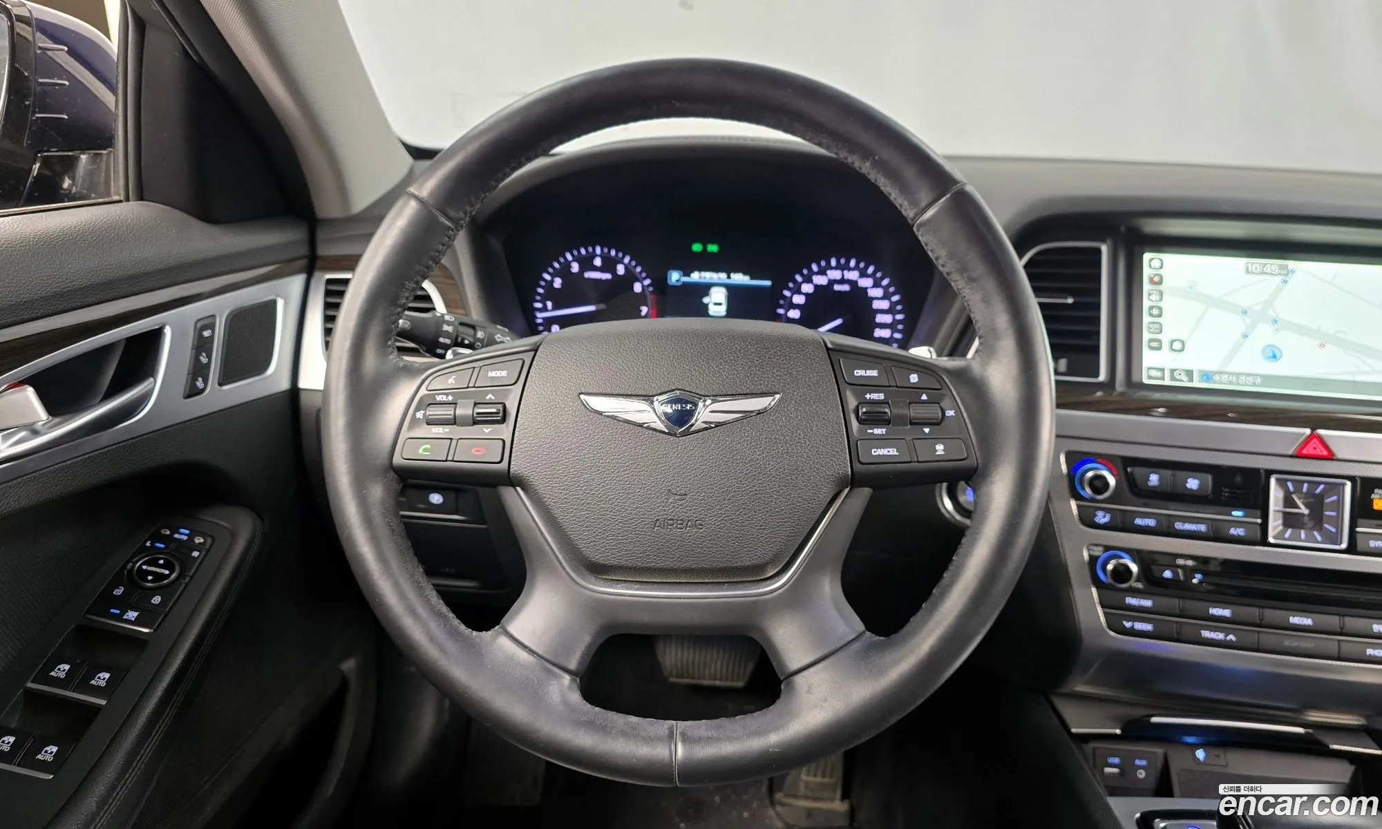 Genesis G80 2018 — 12