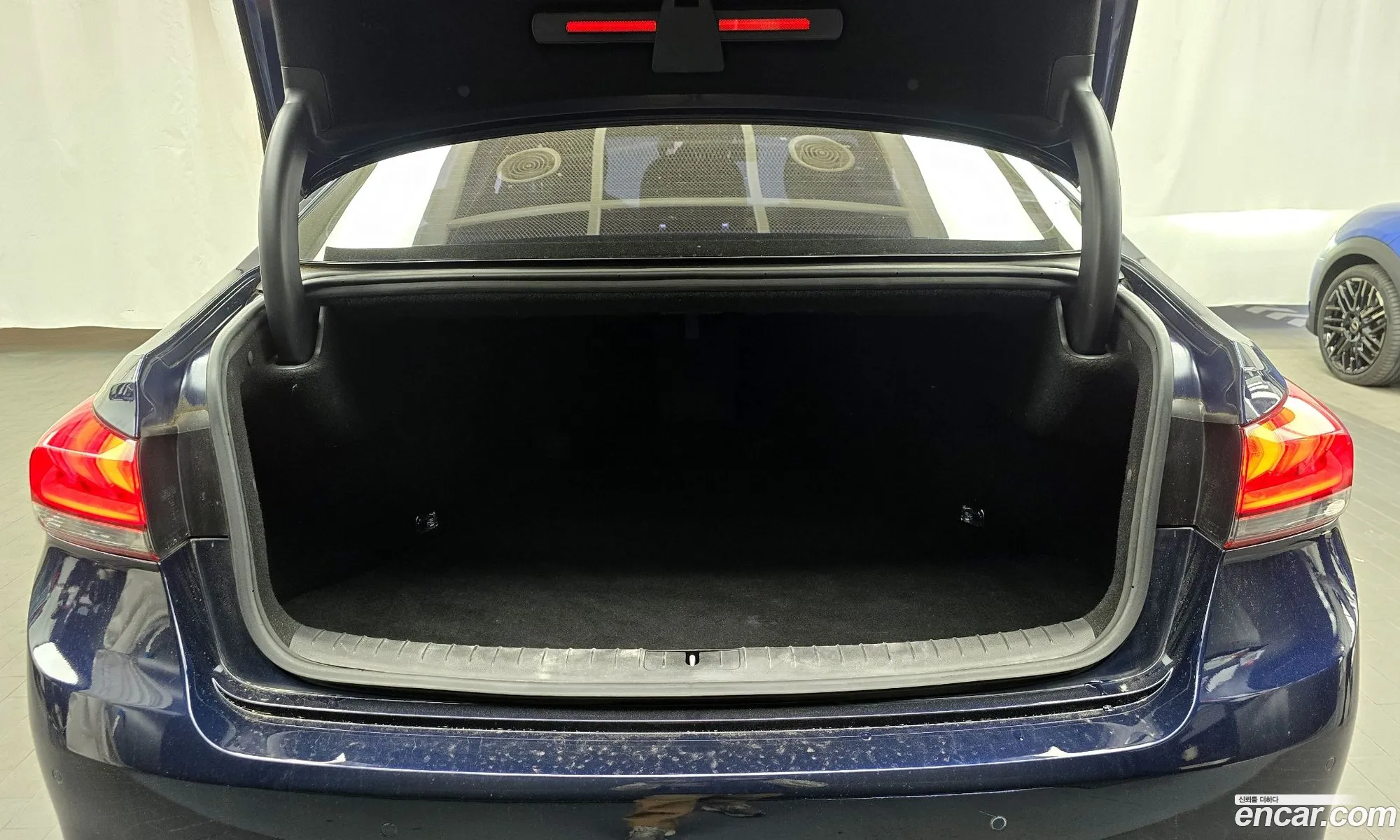 Genesis G80 2018 — 17
