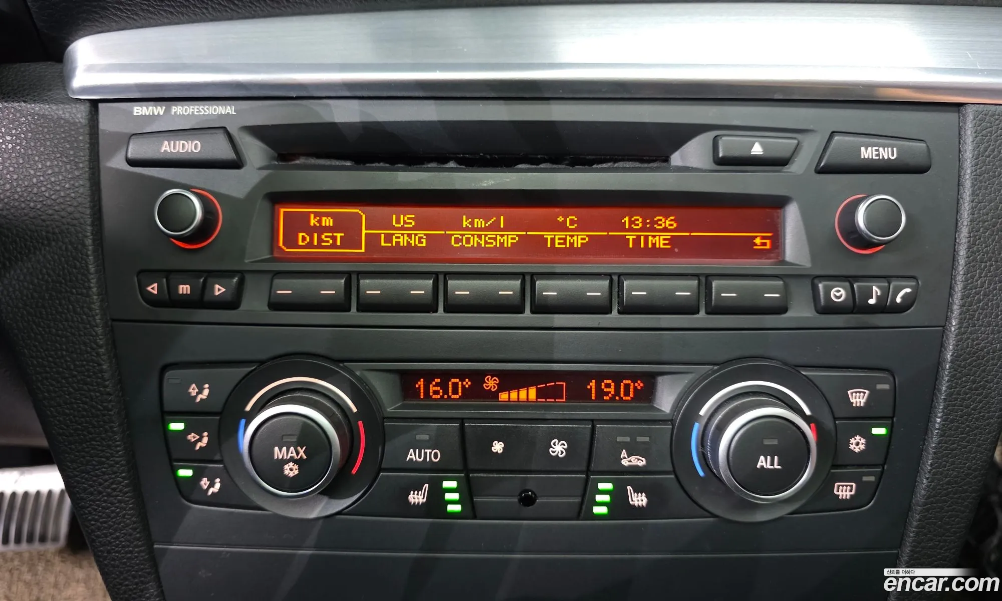 BMW 1 Series 2012 WBAUR3109CVL42400 — 13