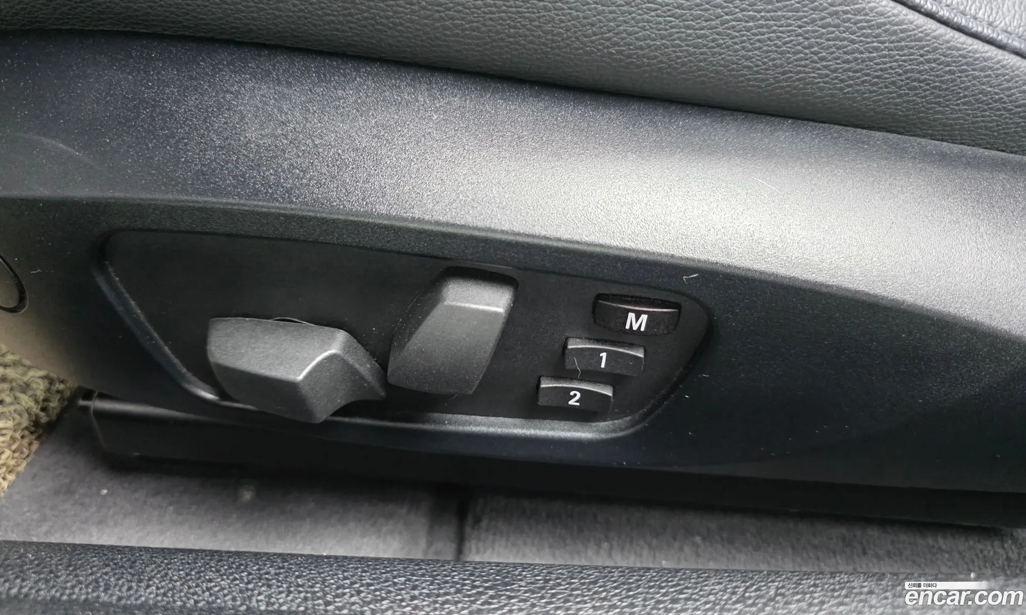 BMW 1 Series 2012 WBAUR3109CVL42400 — 19