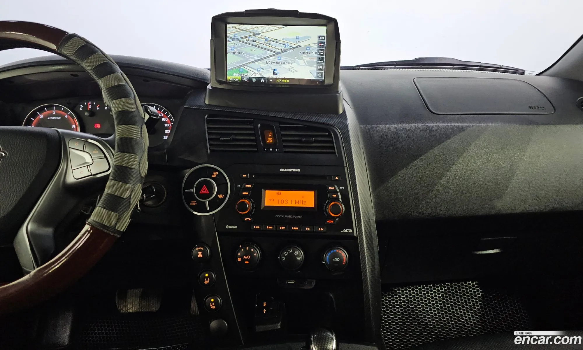 KG Mobility (SsangYong) Korando Sports 2015 — 6