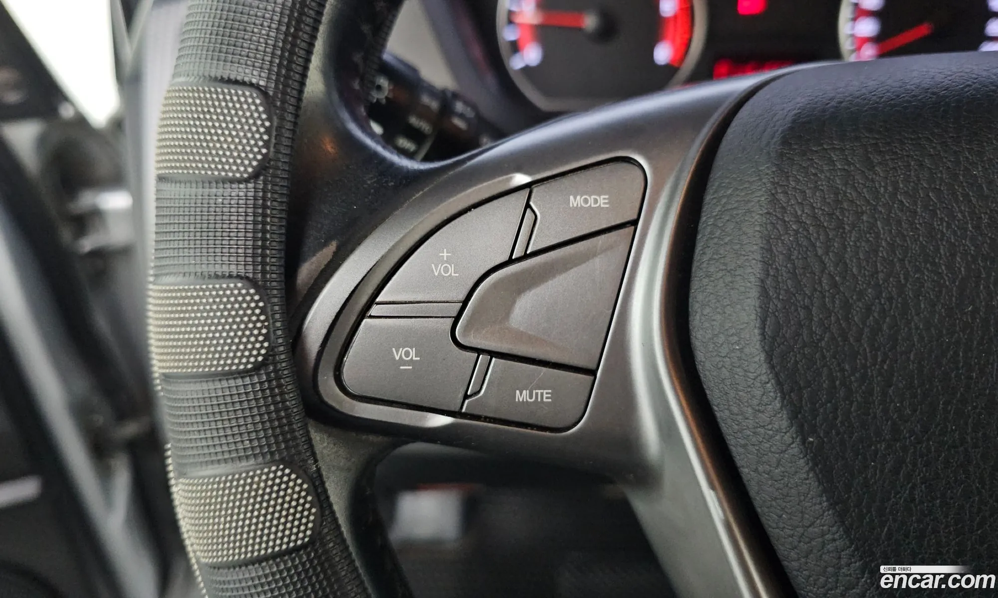 KG Mobility (SsangYong) Korando Sports 2015 — 33